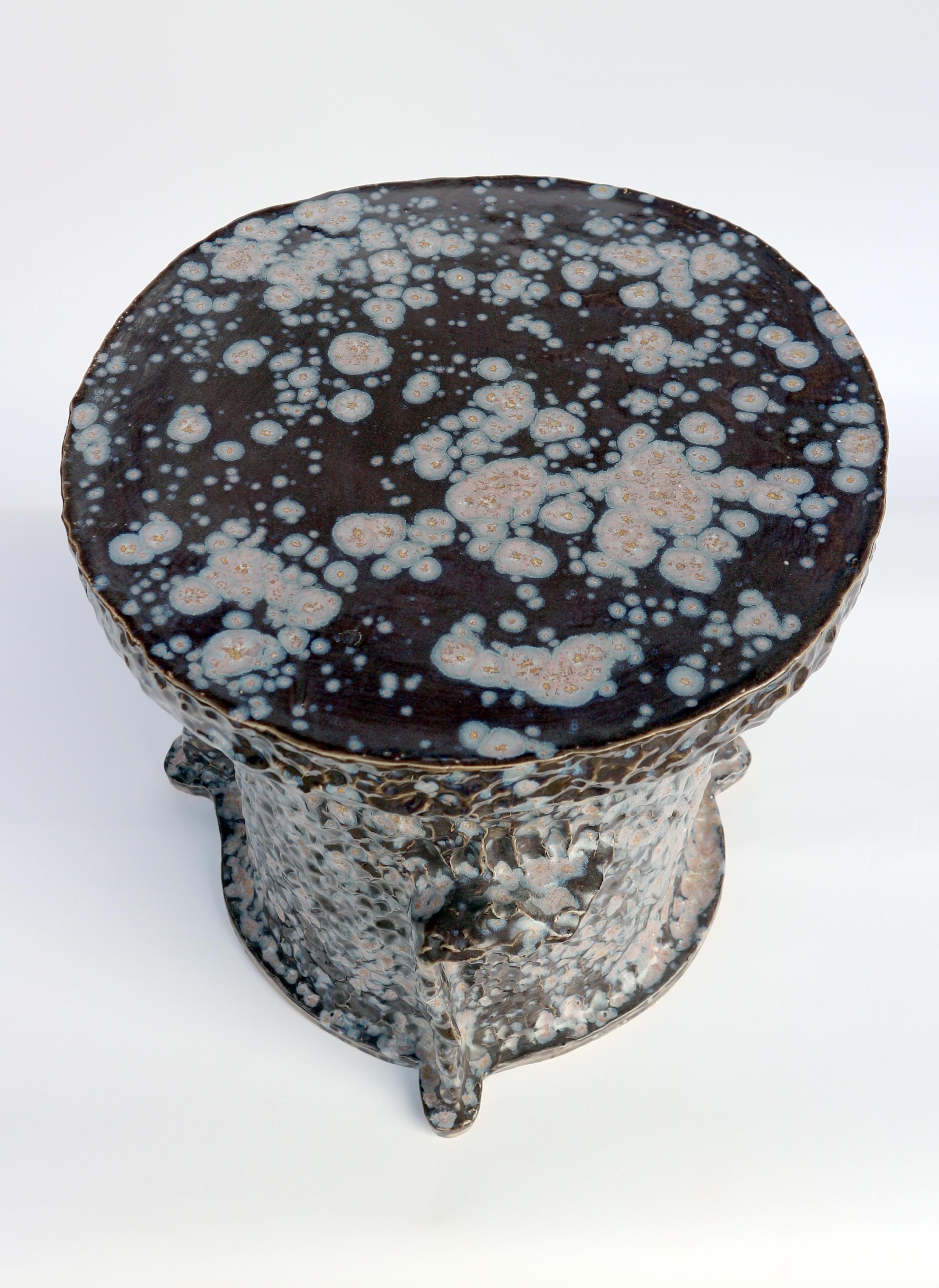 European hand-build glazed ceramic side table For Sale