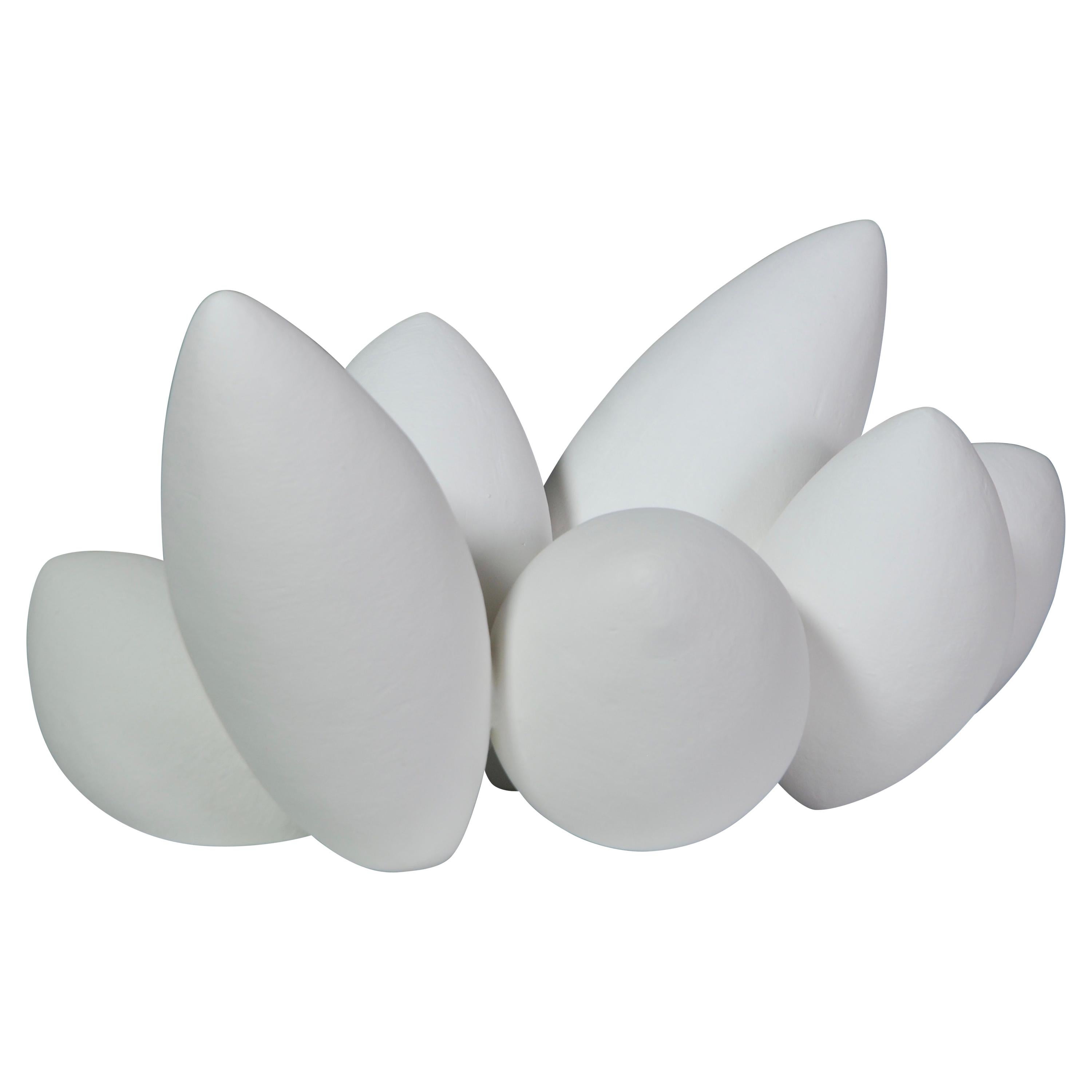 Scultura composita in ceramica bianca "Nuvola Bianca in vendita