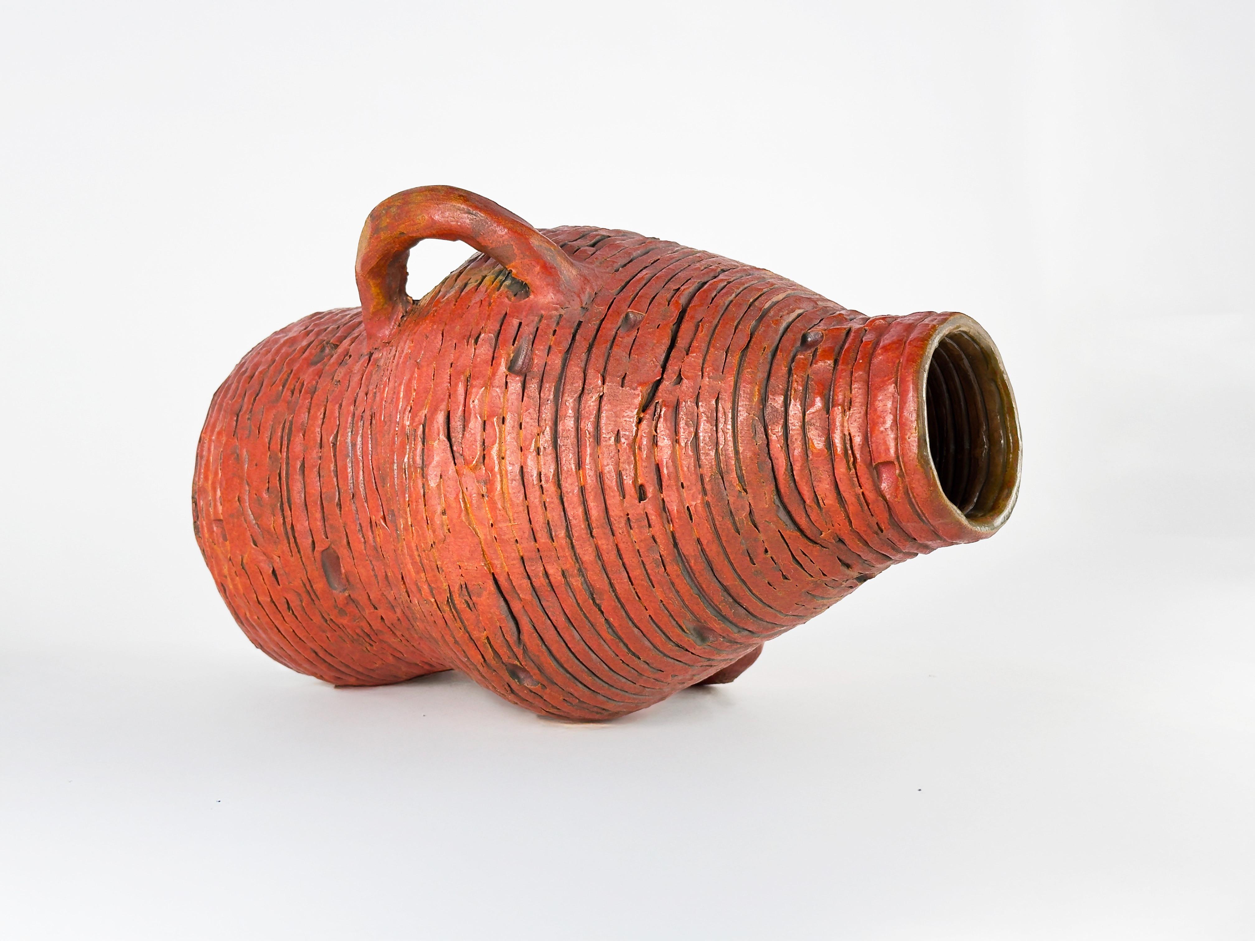 Handgefertigtes Coil-Gefäß in mattem Rot-Orange-Glasur (Moderne der Mitte des Jahrhunderts) im Angebot