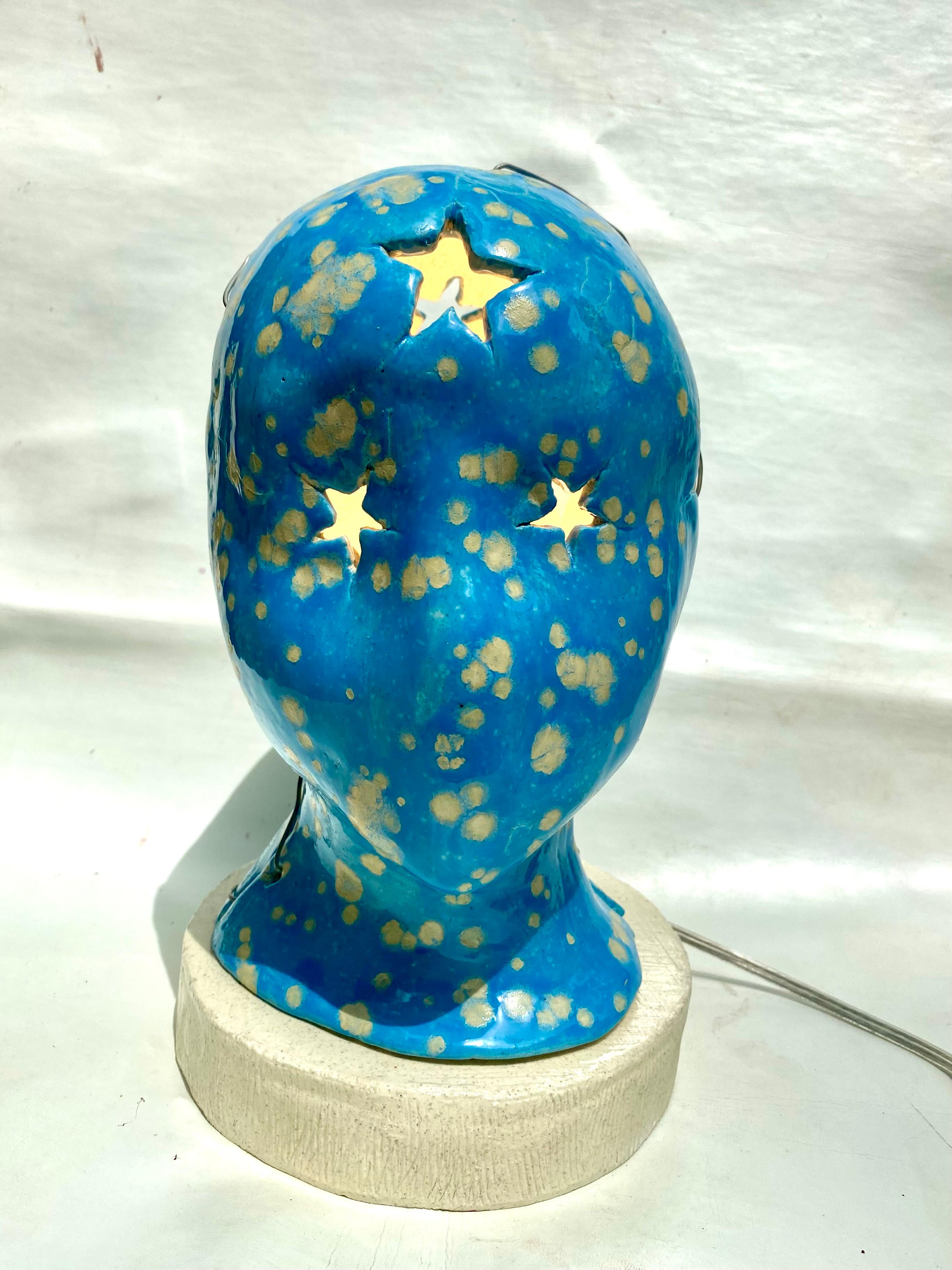 Handgefertigte glasierte Keramik-Nachtlampe im Angebot 1