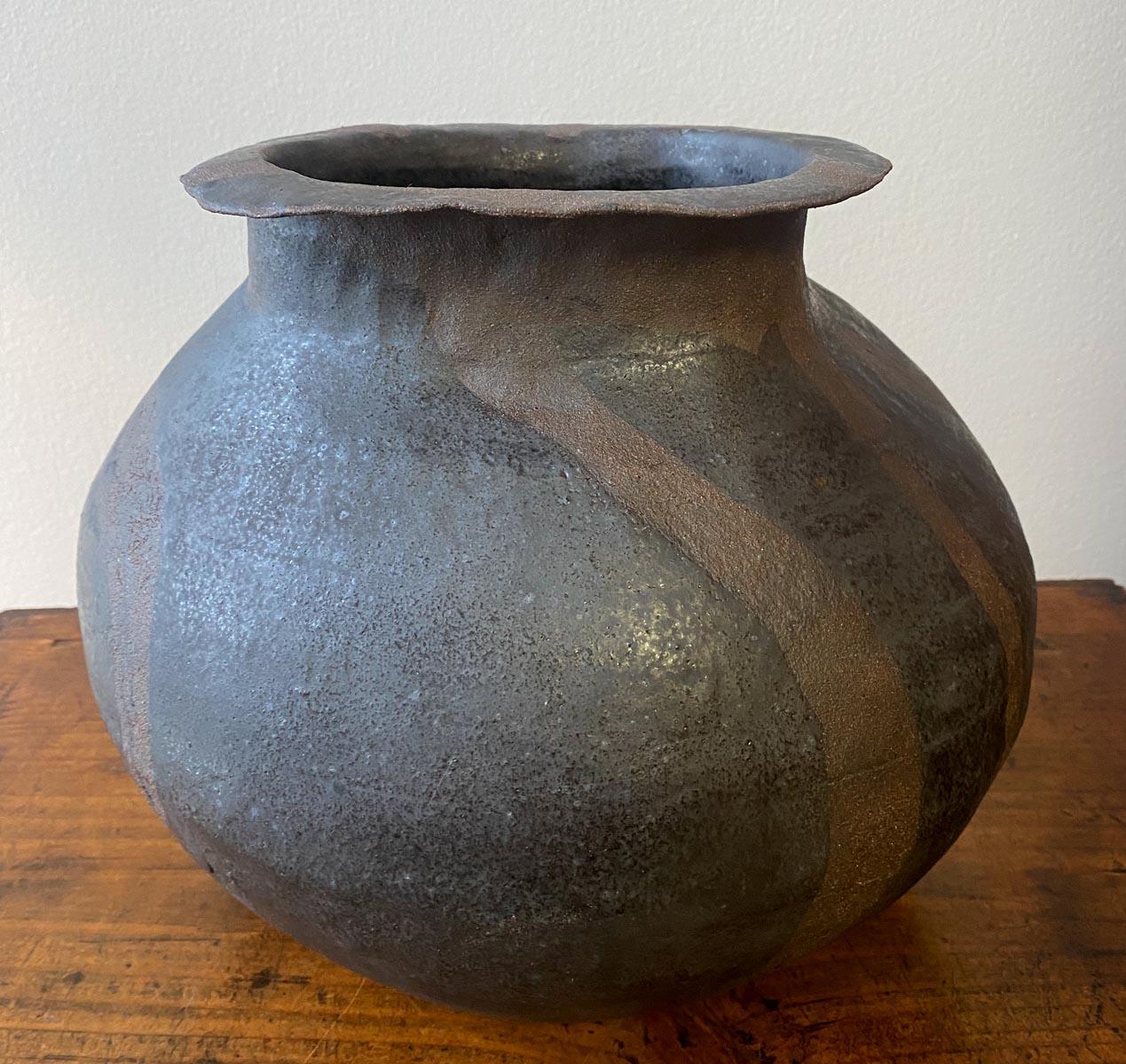 Rustique Vase en céramique émaillée fabriqué à la main en vente