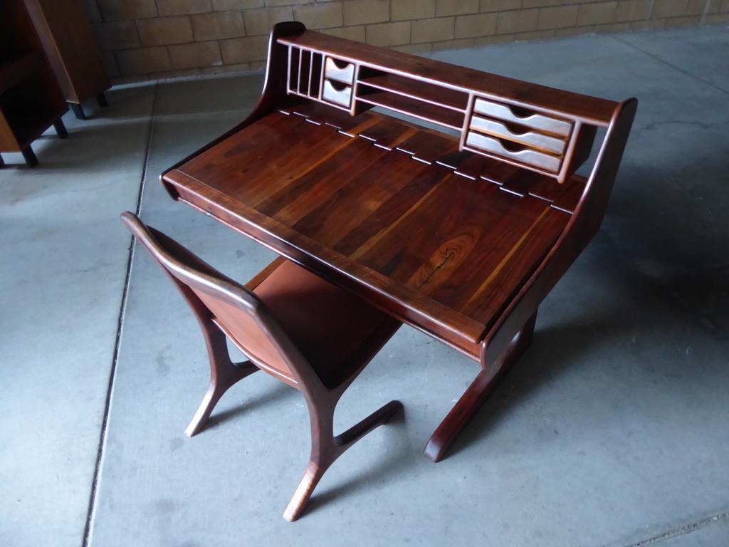 An amazing custom hand-built lift-top desk and chair by the super talented Northern California studio furniture artist Dale Holub. Built out of solid California walnut, this desk is a prime example of the great tradition of studio craft furniture