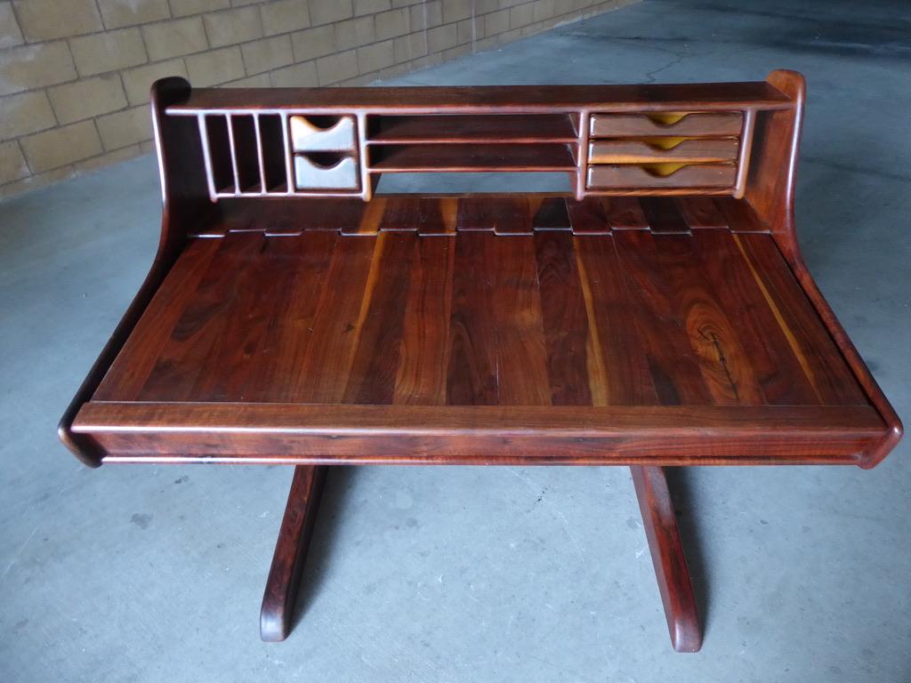 Leather Hand Built Lift-Top Desk and Chair by California Artist Dale Holub circa 1970s For Sale