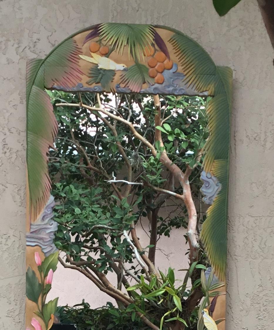 Beautiful hand carved wood mirror with vine flowers and birds motifs all hand painted to become
Exceptional hanging mirror.