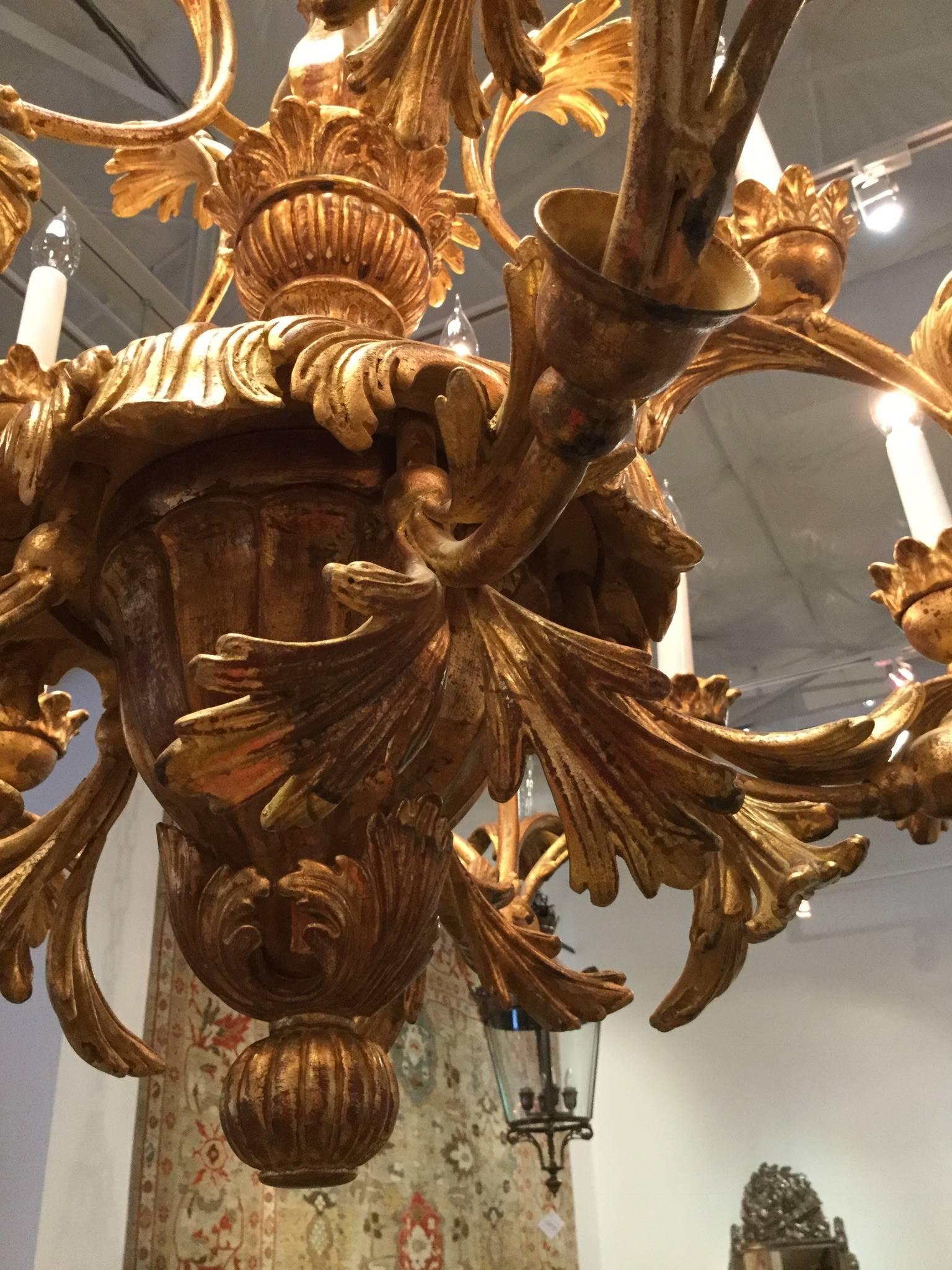 Late 20th Century Hand-Carved Twelve-Light Chandelier in Gold Gilt Finish, Renaissance Collection