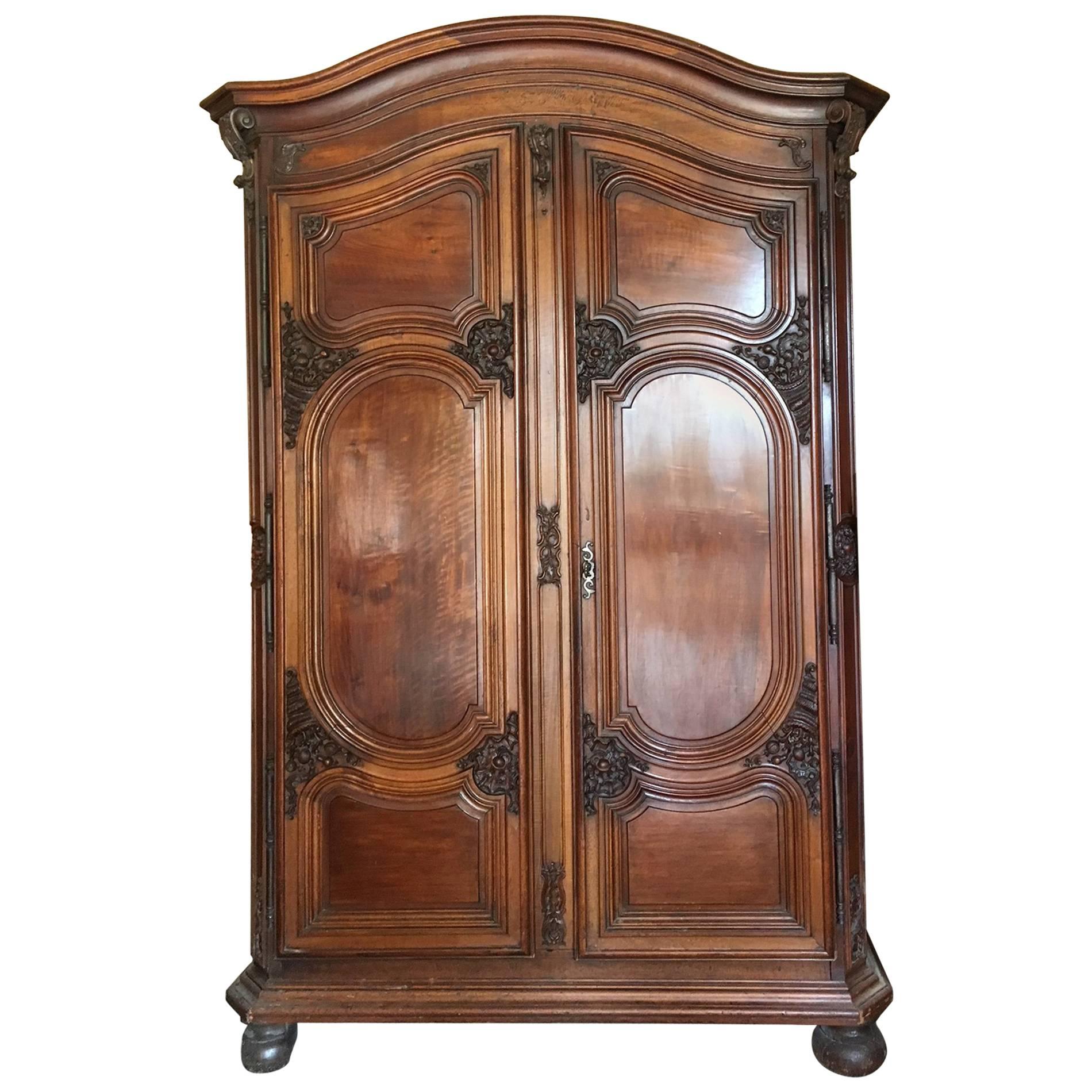 Hand-Carved 17th Century Period Louis XIV Walnut Bordelaise Armoire at
