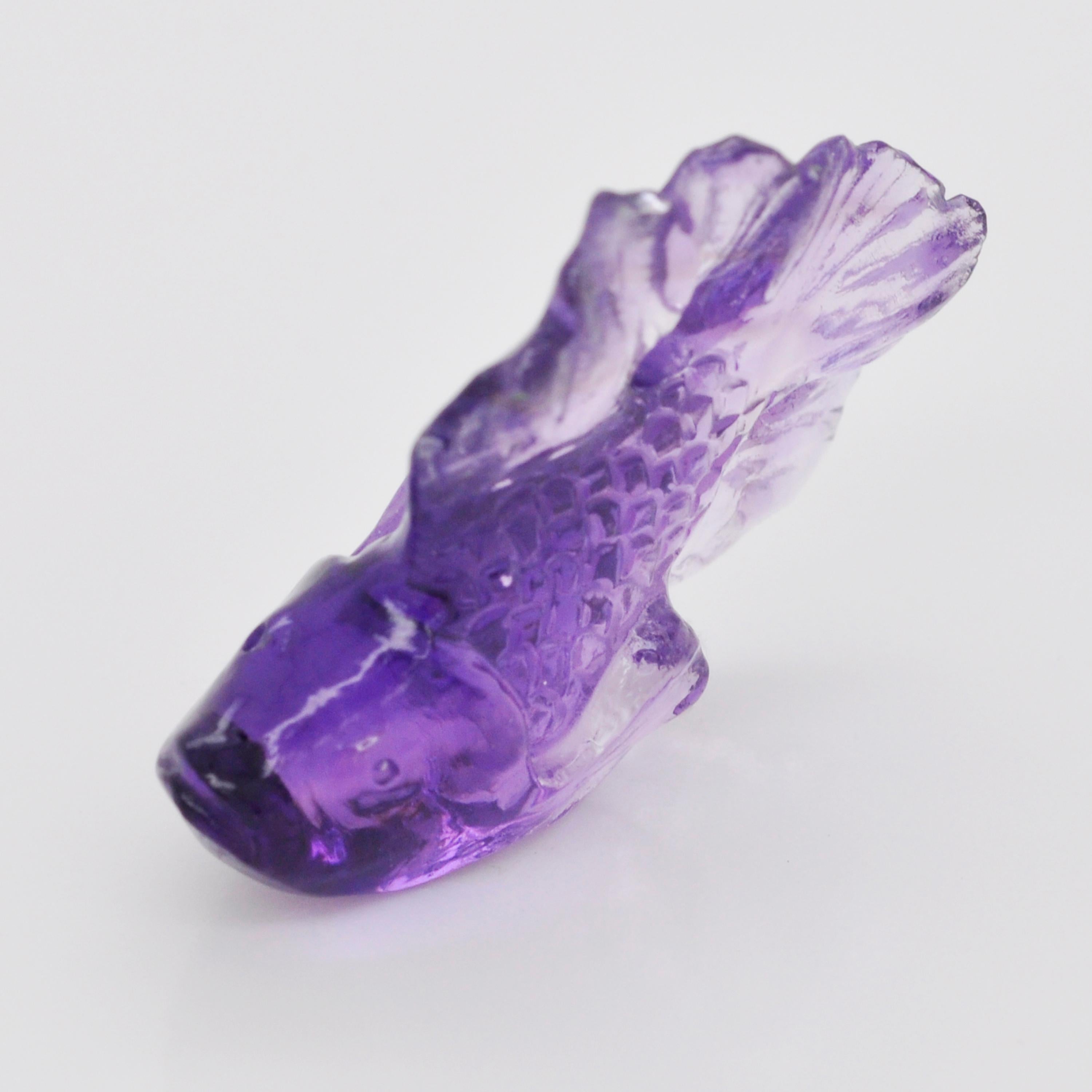 Contemporary Hand Carved 18.19 Carats Natural African Amethyst Fish Loose Gemstone Pendant For Sale