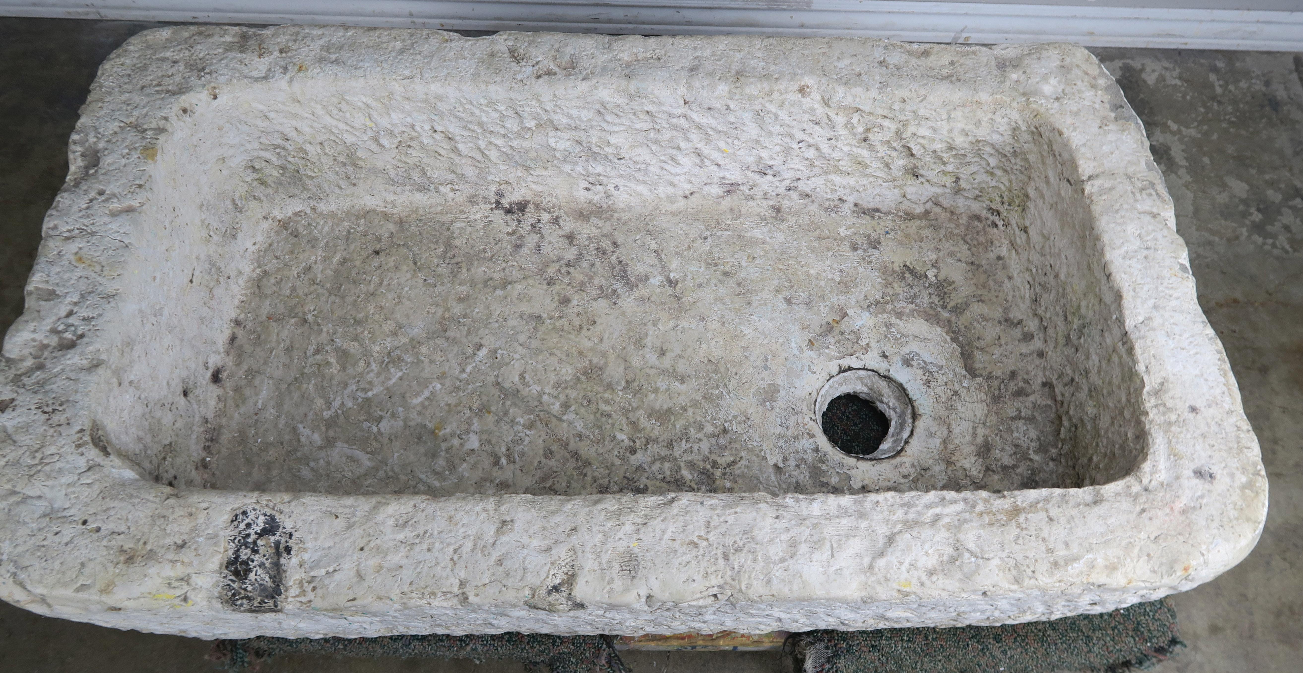 Hand Carved 19th Century French Limestone Sink In Distressed Condition In Los Angeles, CA