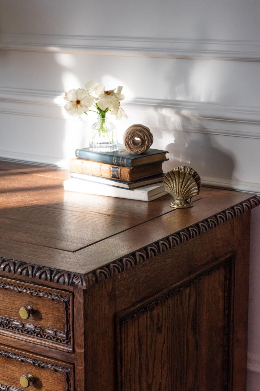 Brass Hand-Carved 19th Century Solid Oak Pedestal Desk In Blend #41 For Sale