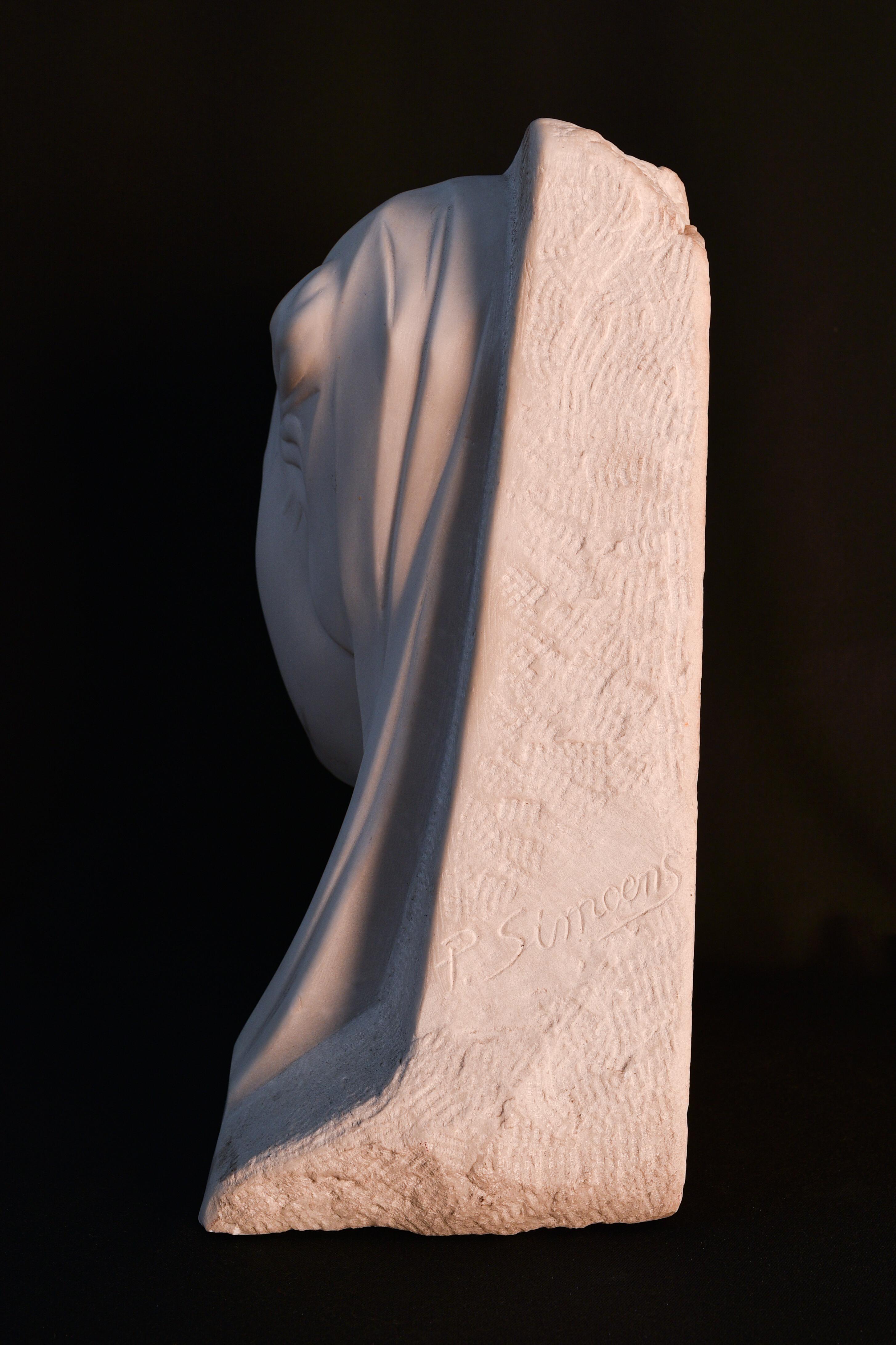 Hand-carved 20th century female bust in white Carrara marble, by P. Simoens For Sale 1