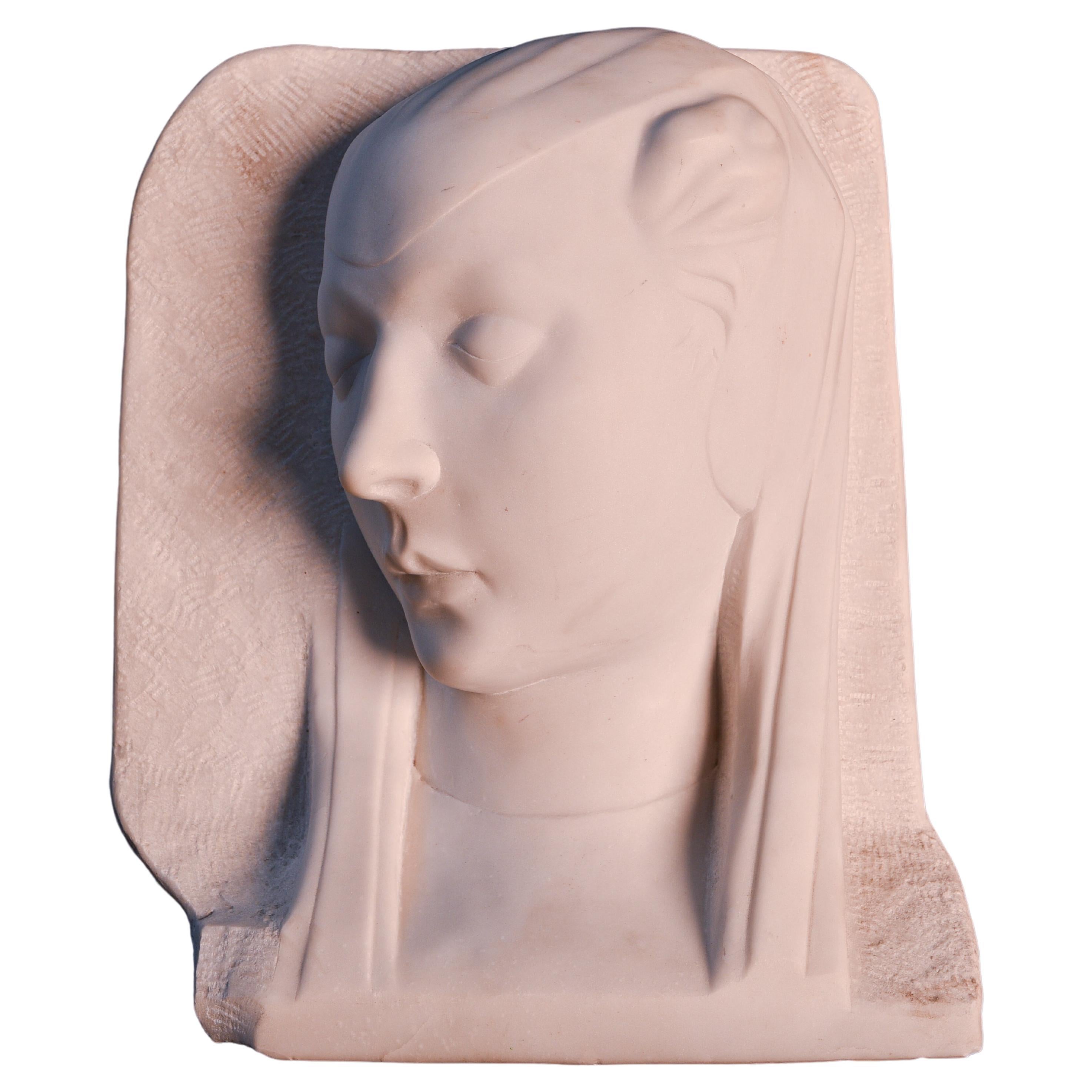 Hand-carved 20th century female bust in white Carrara marble, by P. Simoens For Sale