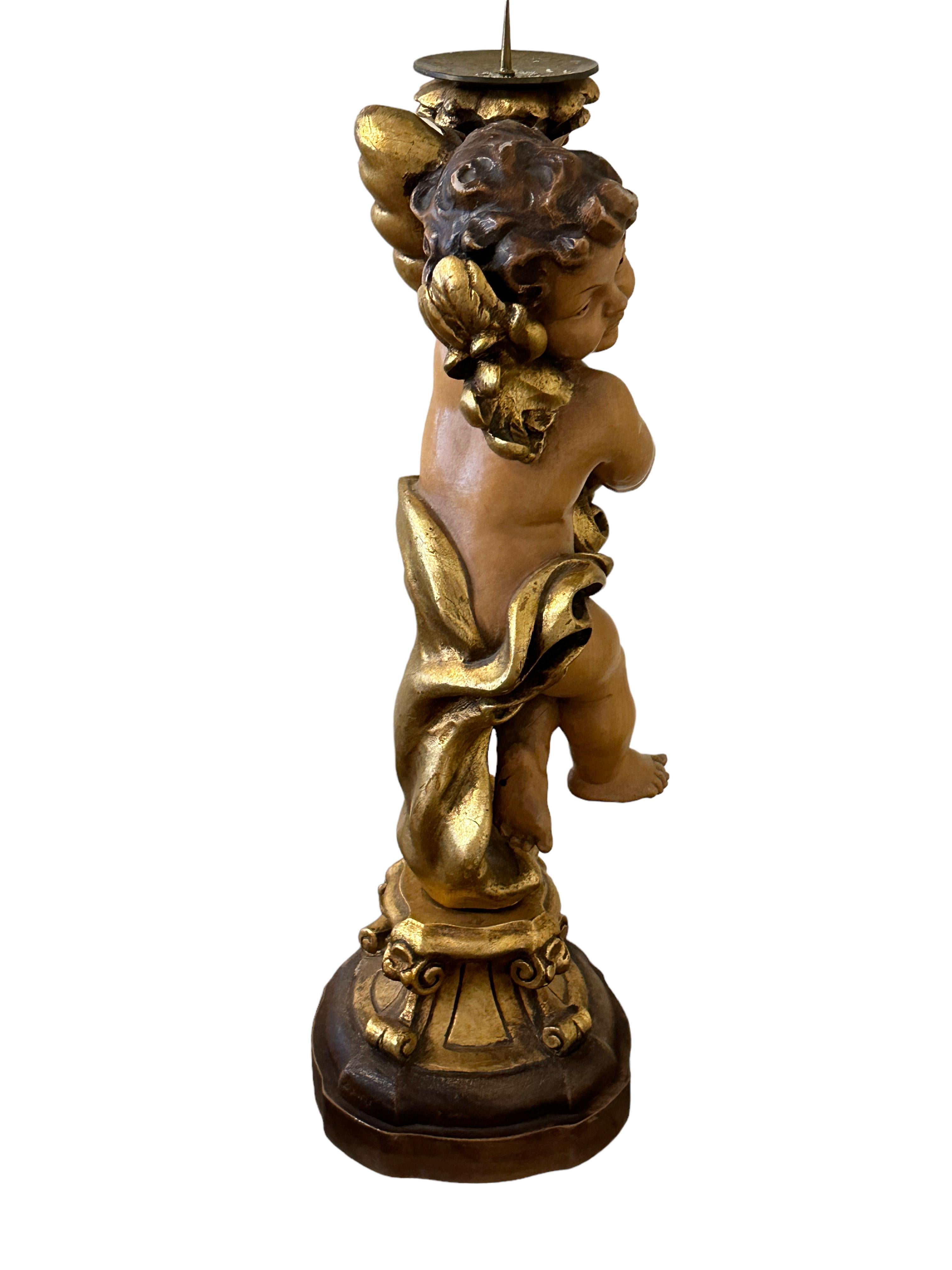 Hand Carved 20th Century Wooden Cherub Angel Candlestick by ANRI, Italy In Good Condition For Sale In Nuernberg, DE