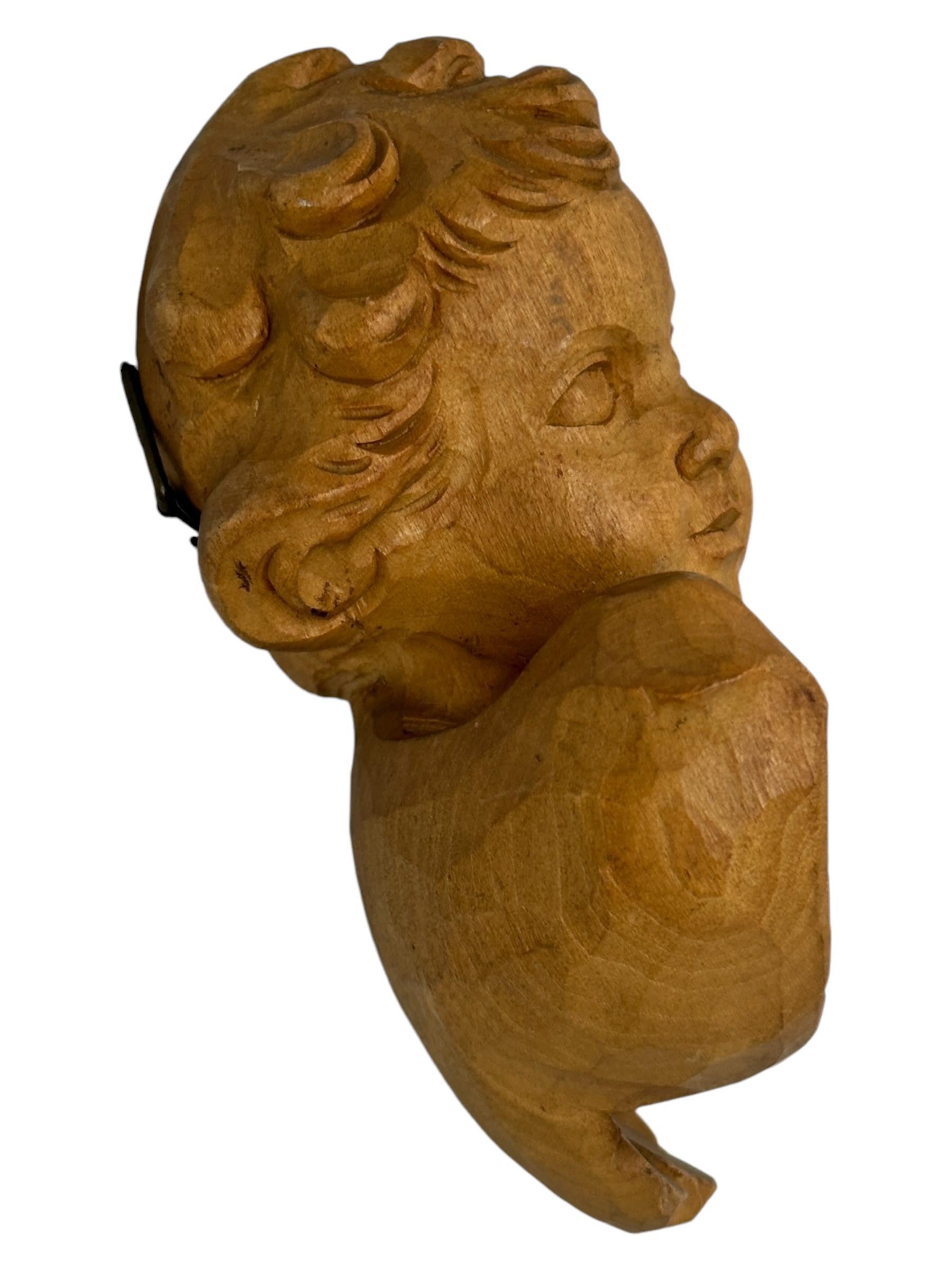 Handgeschnitzter hölzerner Cherub-Engelkopf aus dem 20. Jahrhundert, Vintage, Deutsch (Holz) im Angebot