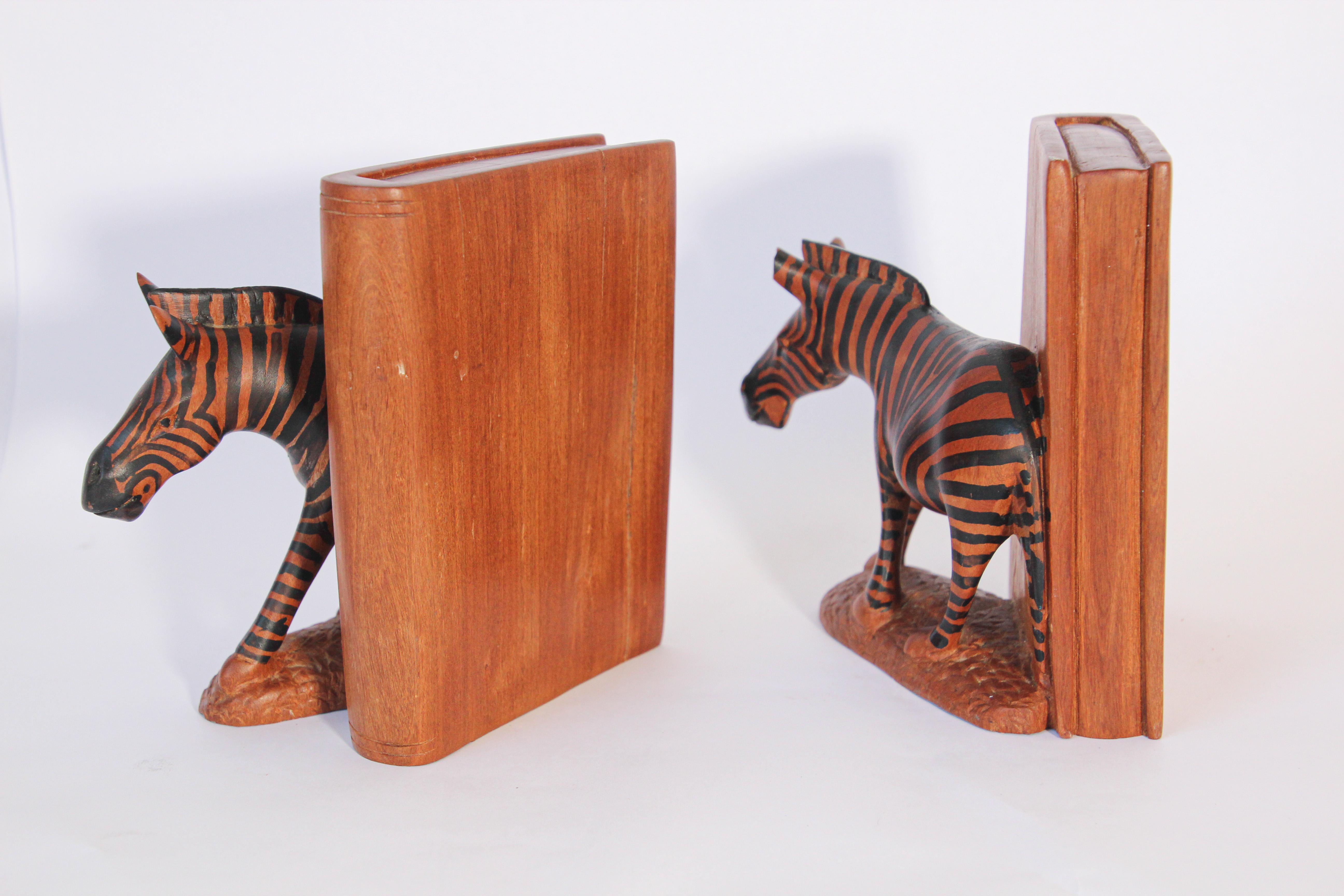 Hand Carved African Zebra Bookends In Good Condition For Sale In North Hollywood, CA