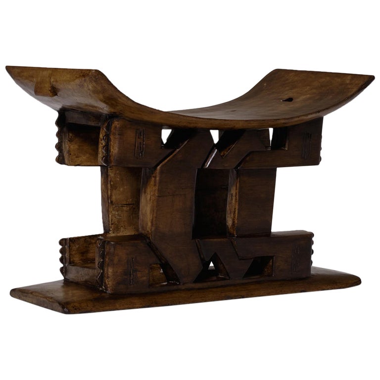 Hand Carved Akan or Ashanti Stool at 1stDibs