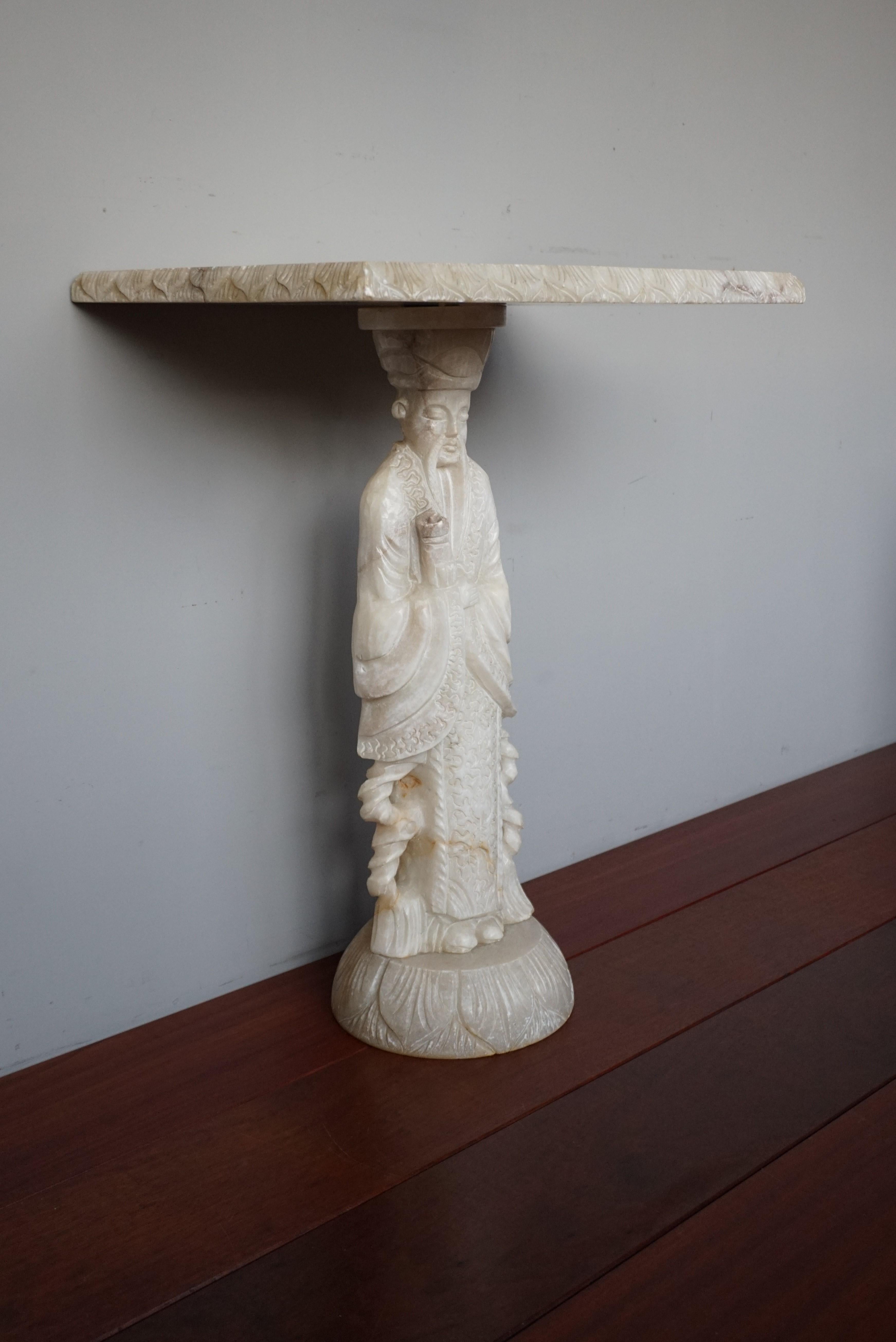 Hand Carved Alabaster Table on a Confucius / Asian Philosopher Sculpture Base In Good Condition For Sale In Lisse, NL