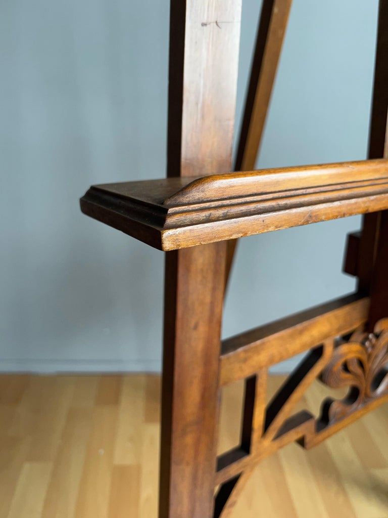 Graceful and Hand Carved 20th Century Mahogany Floor Easel / Artist Display  Stand at 1stDibs