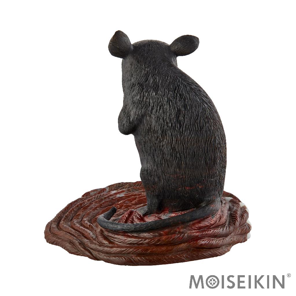 Contemporain Figure d'animal sculptée à la main, talisman du rat pour la maison en vente
