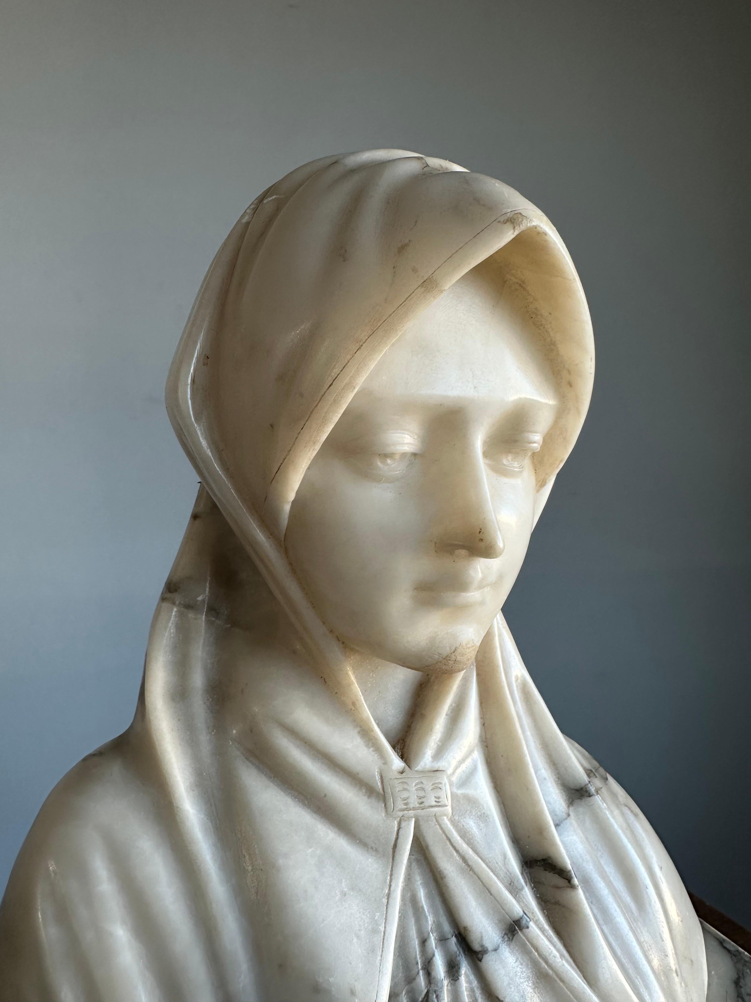 Hand Carved Antique Alabaster Bust Sculpture of Saint Clare of Assisi ca. 1915 For Sale 4