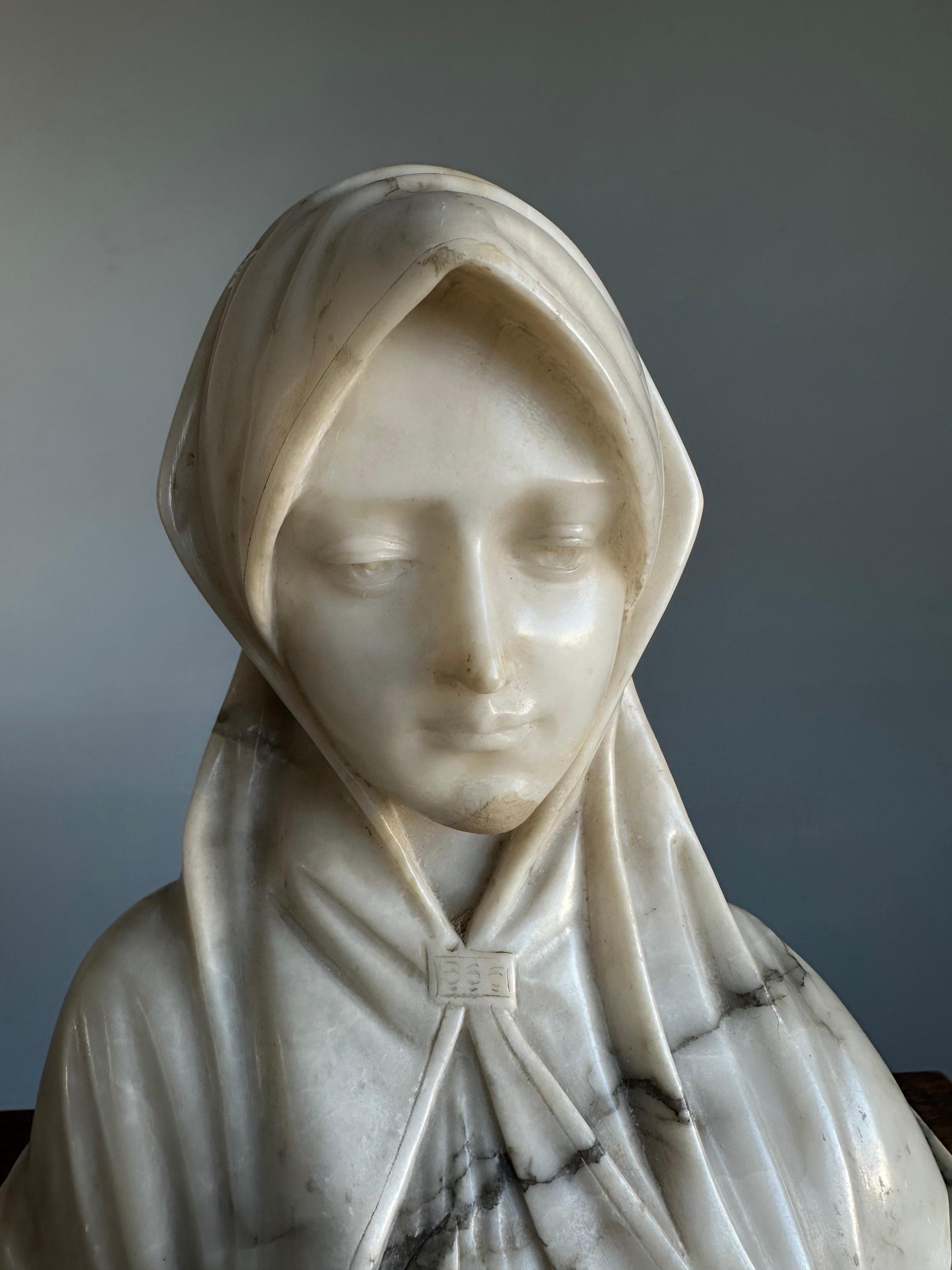 Hand Carved Antique Alabaster Bust Sculpture of Saint Clare of Assisi ca. 1915 For Sale 5