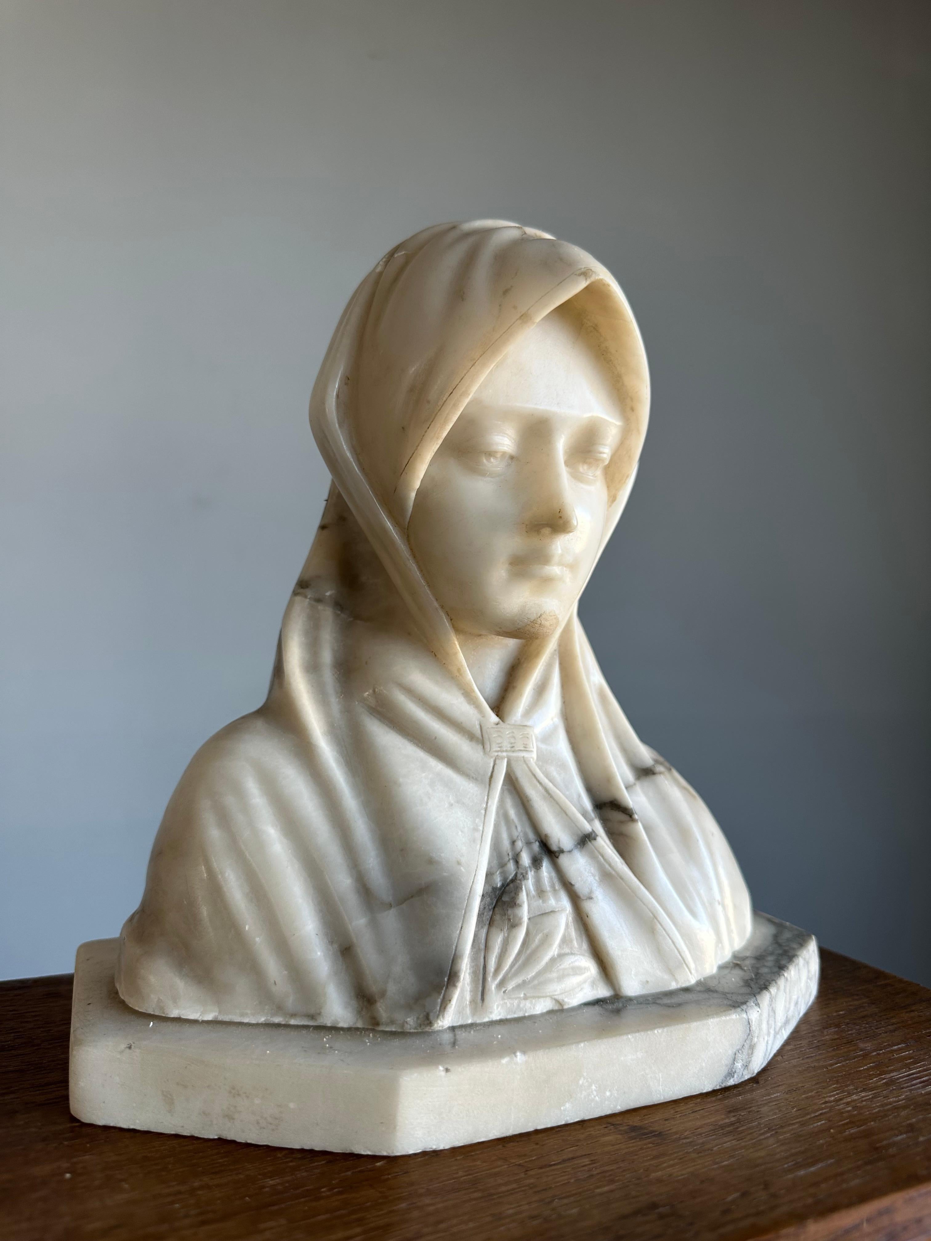 Hand Carved Antique Alabaster Bust Sculpture of Saint Clare of Assisi ca. 1915 For Sale 7