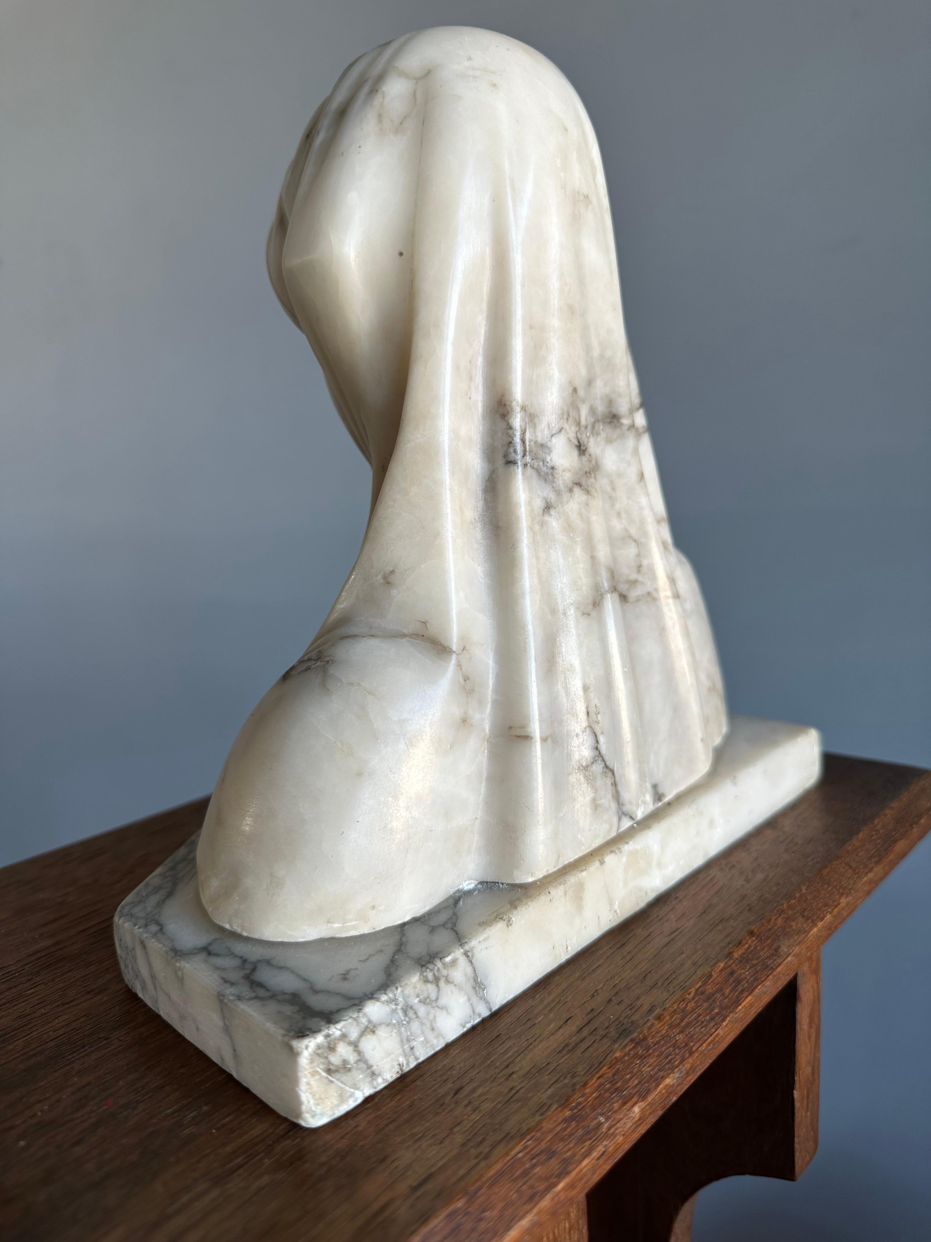 20th Century Hand Carved Antique Alabaster Bust Sculpture of Saint Clare of Assisi ca. 1915 For Sale