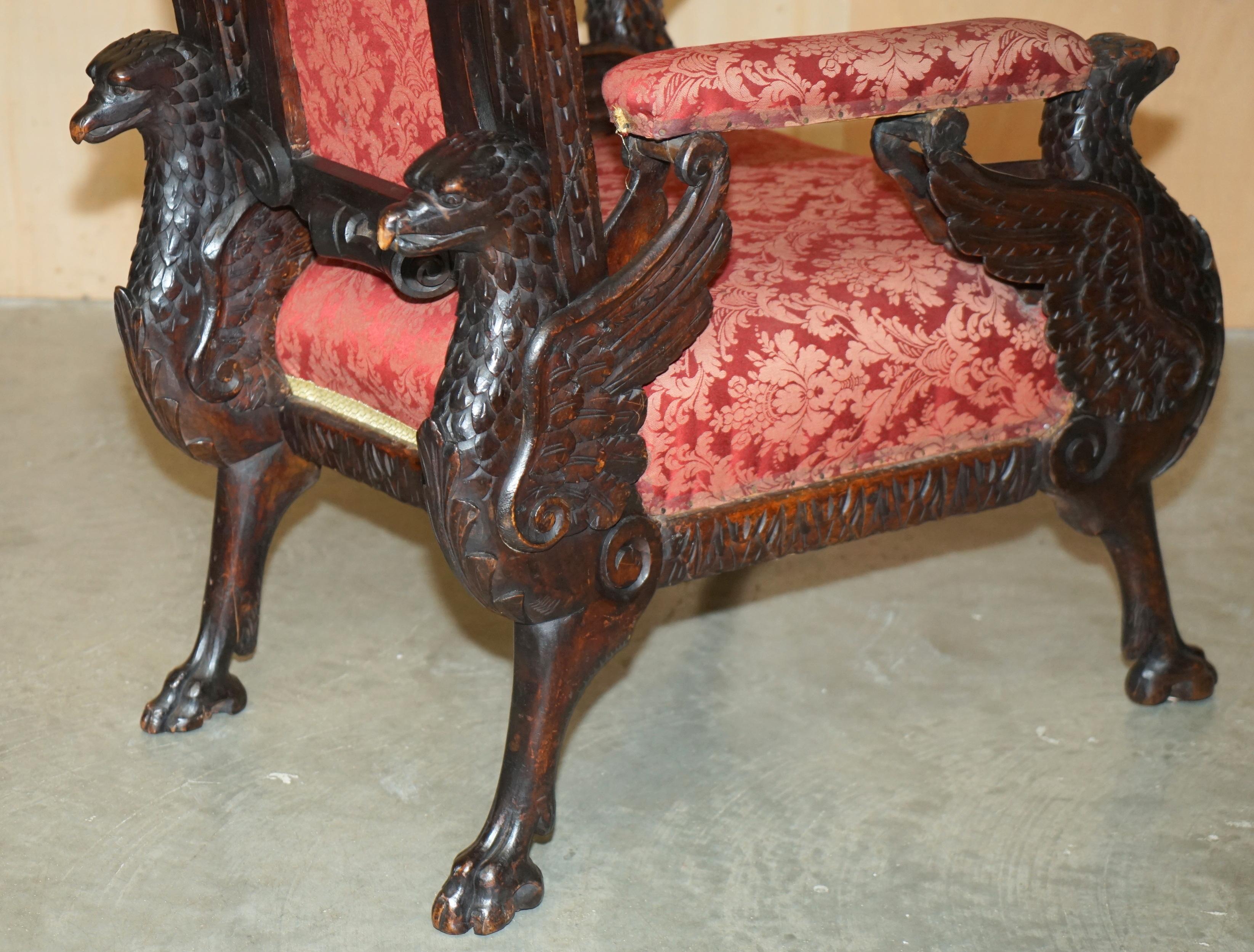 Poltrona da braccio intagliata a mano dell'impero francese GRIFFIN ARMORIAL CREST COAT OF ARMS in vendita 6