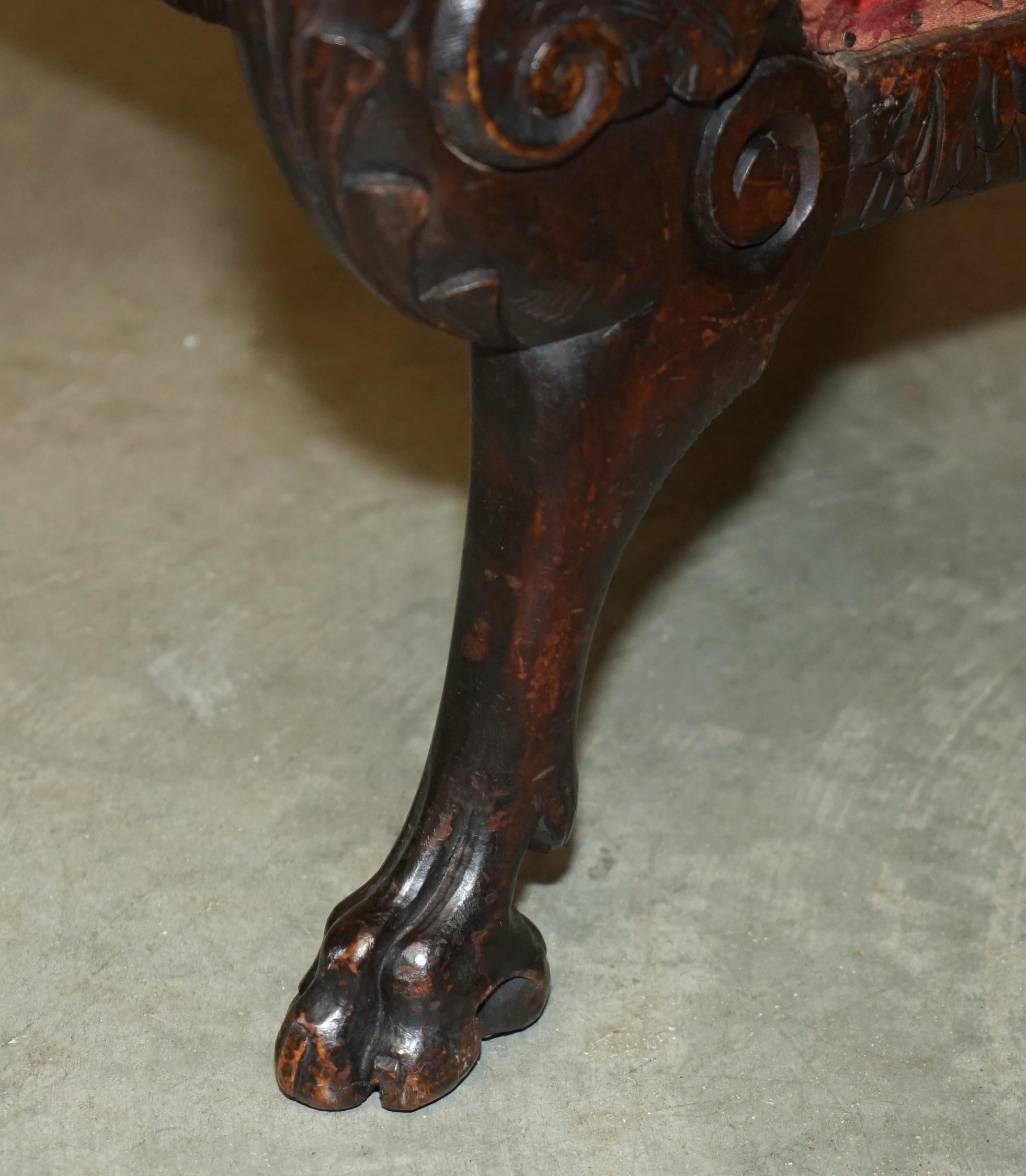 Poltrona da braccio intagliata a mano dell'impero francese GRIFFIN ARMORIAL CREST COAT OF ARMS in vendita 8