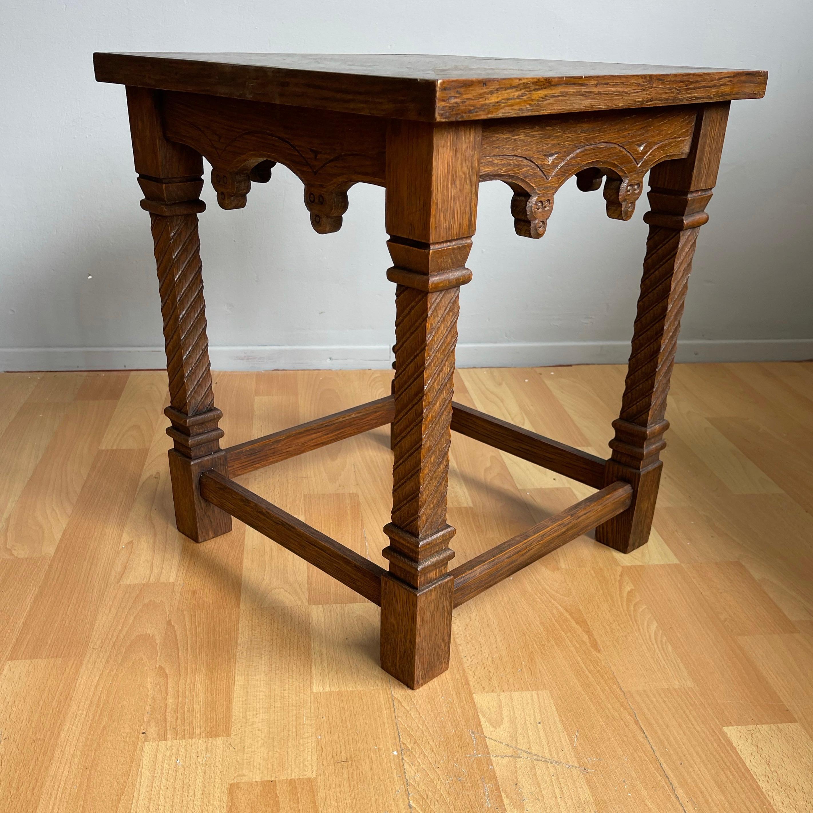 Hand Carved Antique Gothic Revival Practical End Table w. Inlaid Envelope Motif For Sale 3