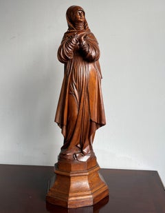 Hand Carved Antique Statuette / Sculpture of Saint Teresa of Avila / of Jesus
