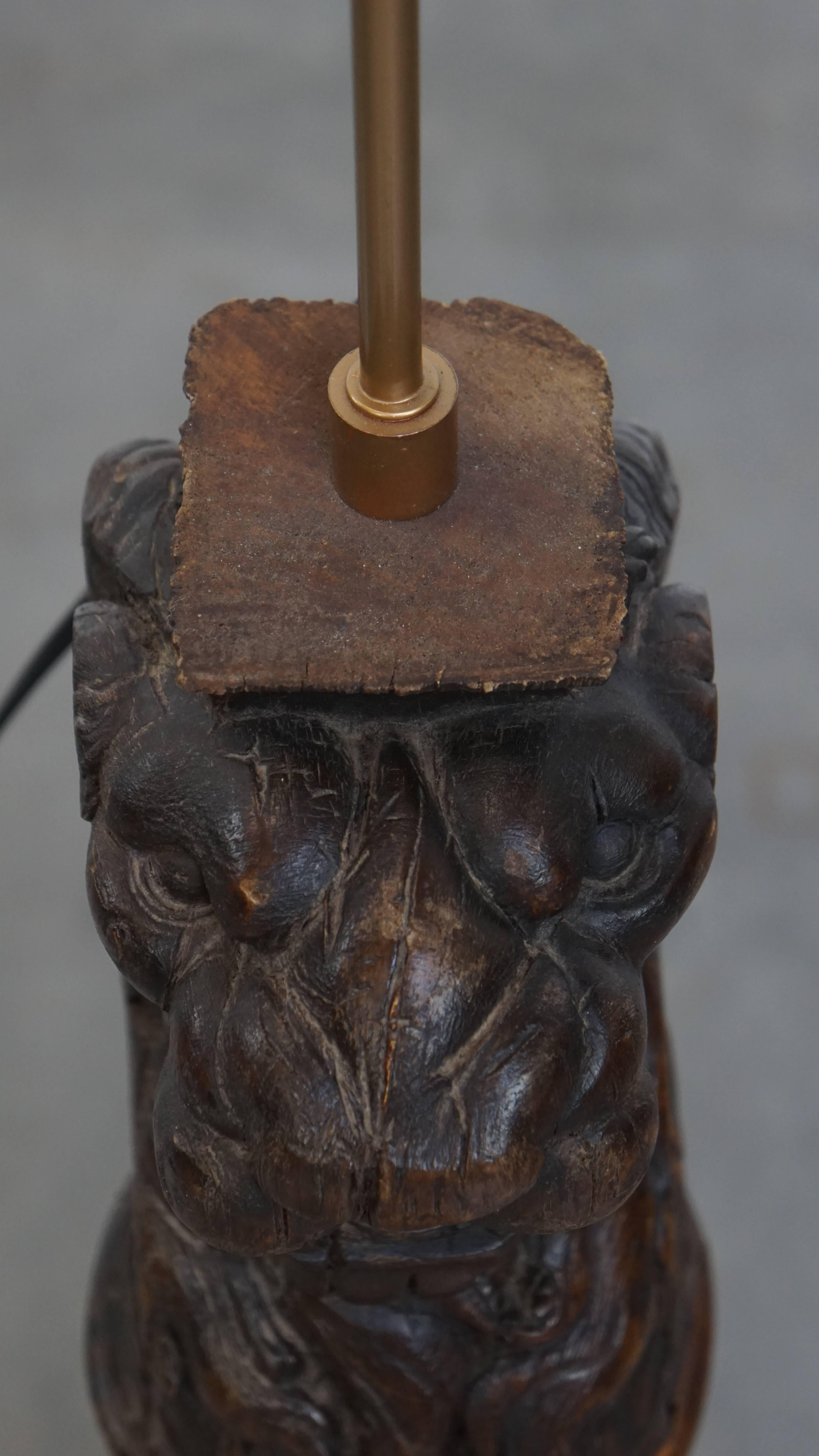 Hand-Carved Antique Wooden Floor Lamp with Lion Head For Sale 4