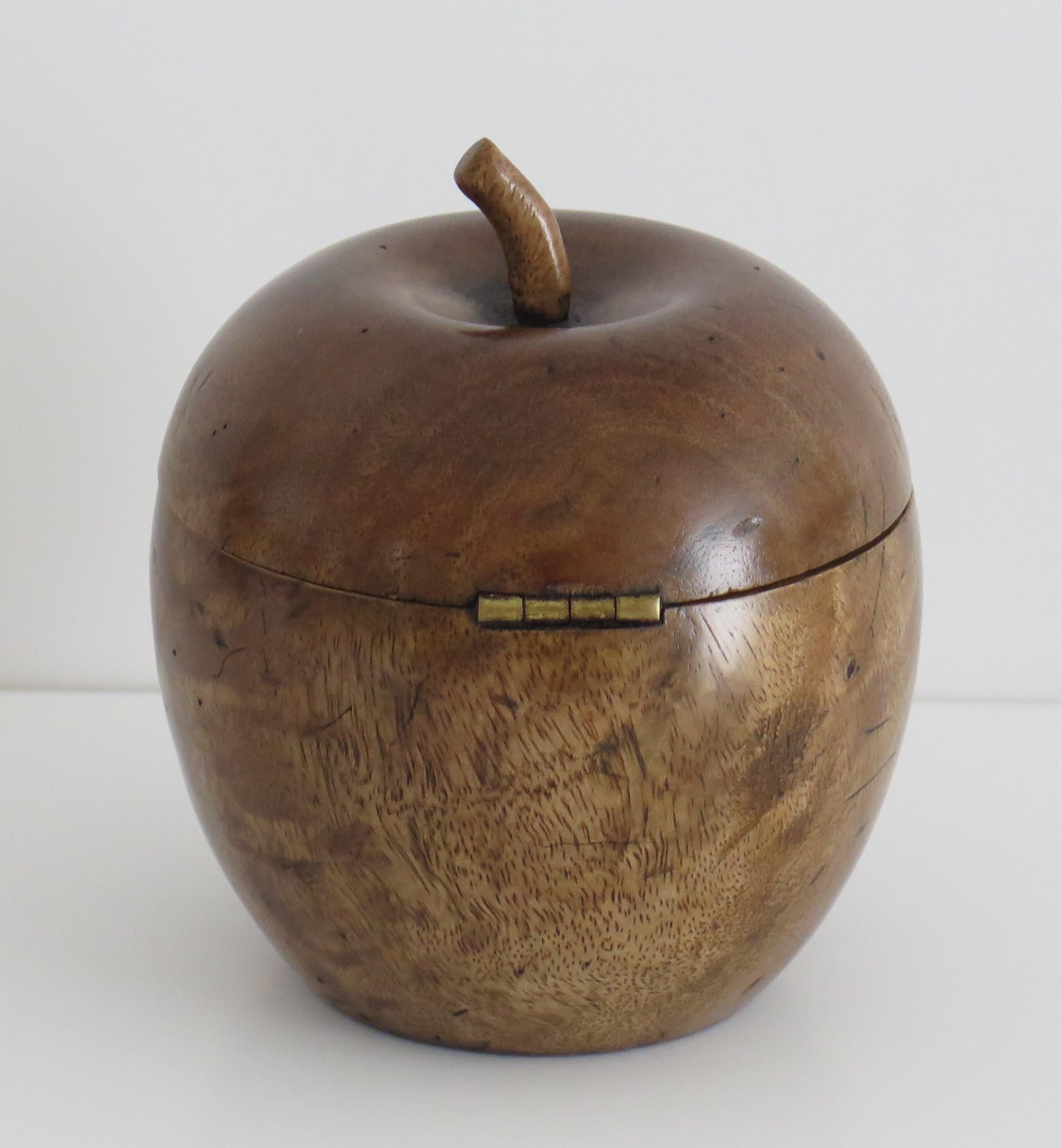 Hand Carved Apple Tea Caddy in Hardwood with Lined Interior, 19th Century In Good Condition For Sale In Lincoln, Lincolnshire