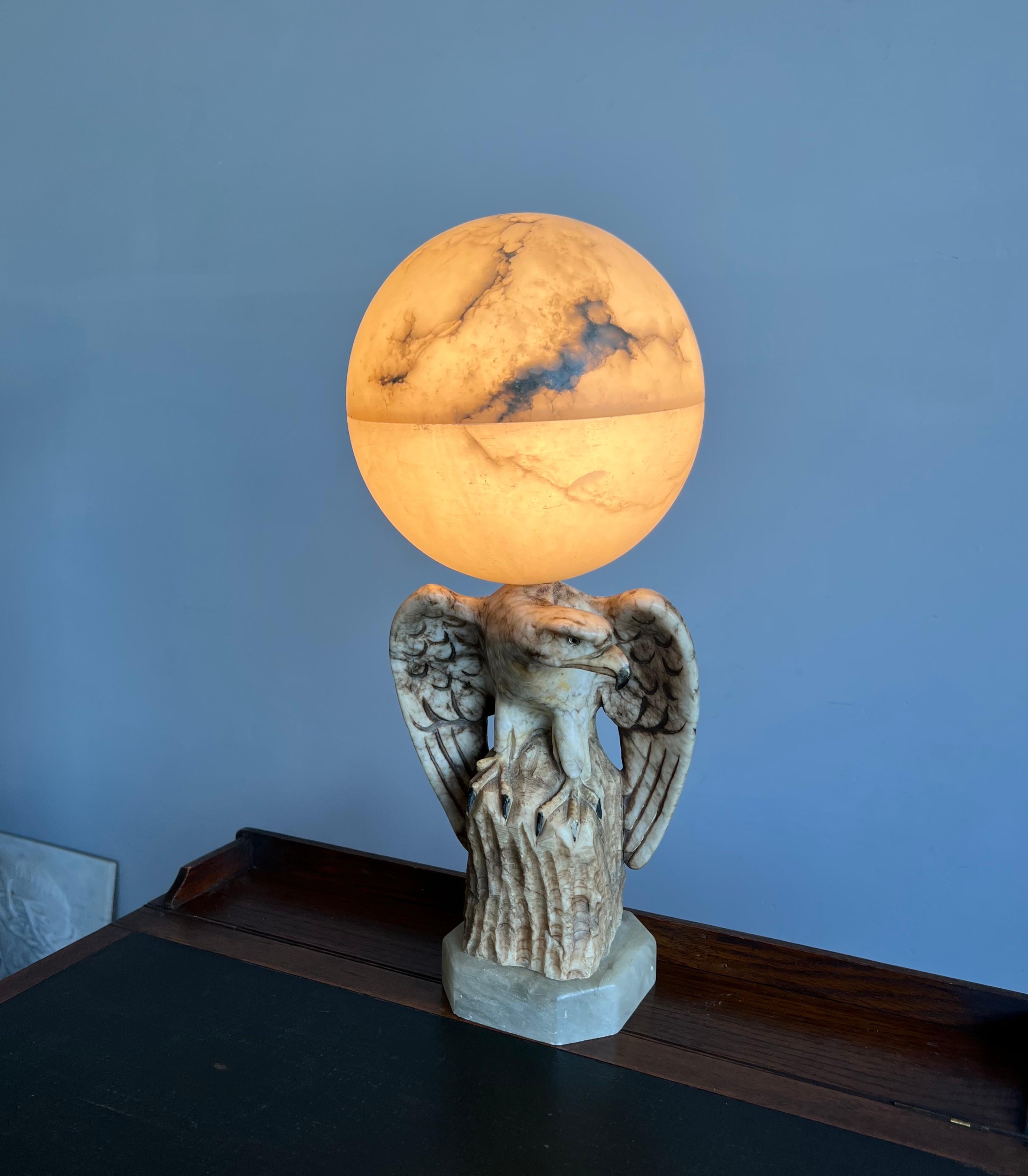 Hand Carved Art Deco Era Marble Eagle & Alabaster Globe Shade Table Lamp, 1920s For Sale 1