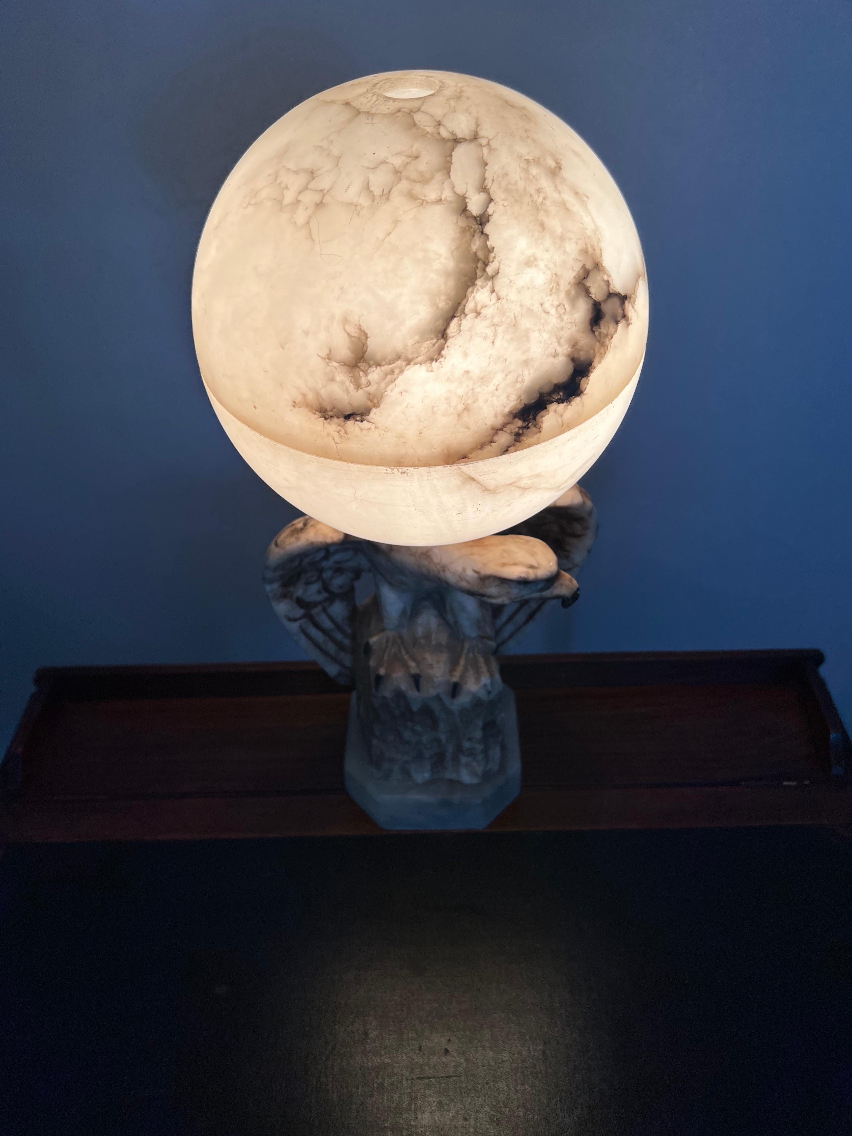 Hand Carved Art Deco Era Marble Eagle & Alabaster Globe Shade Table Lamp, 1920s For Sale 4