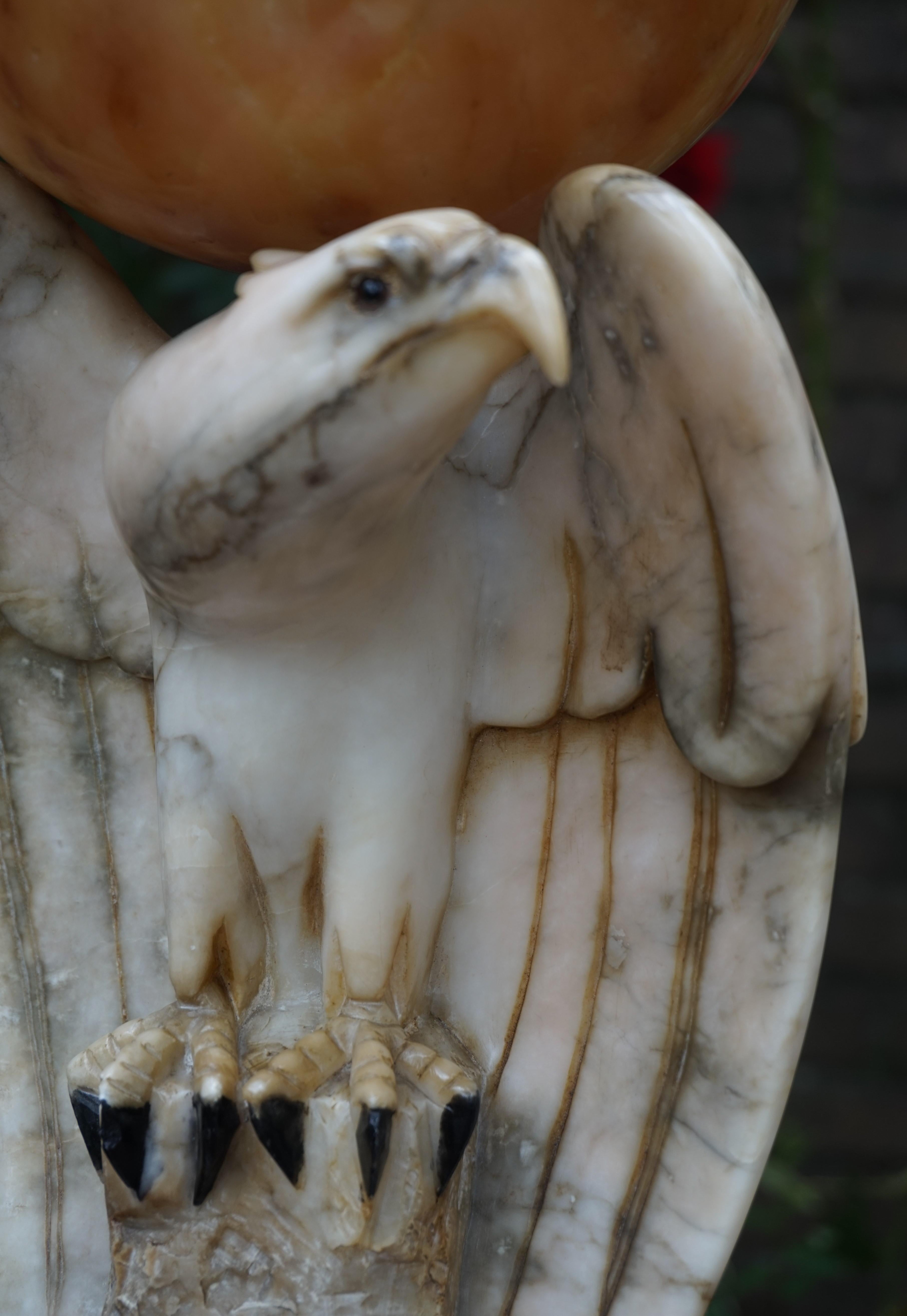 Aigle en marbre sculpté à la main:: époque Art Déco & Lampe de table à abat-jour en albâtre:: années 1920 10