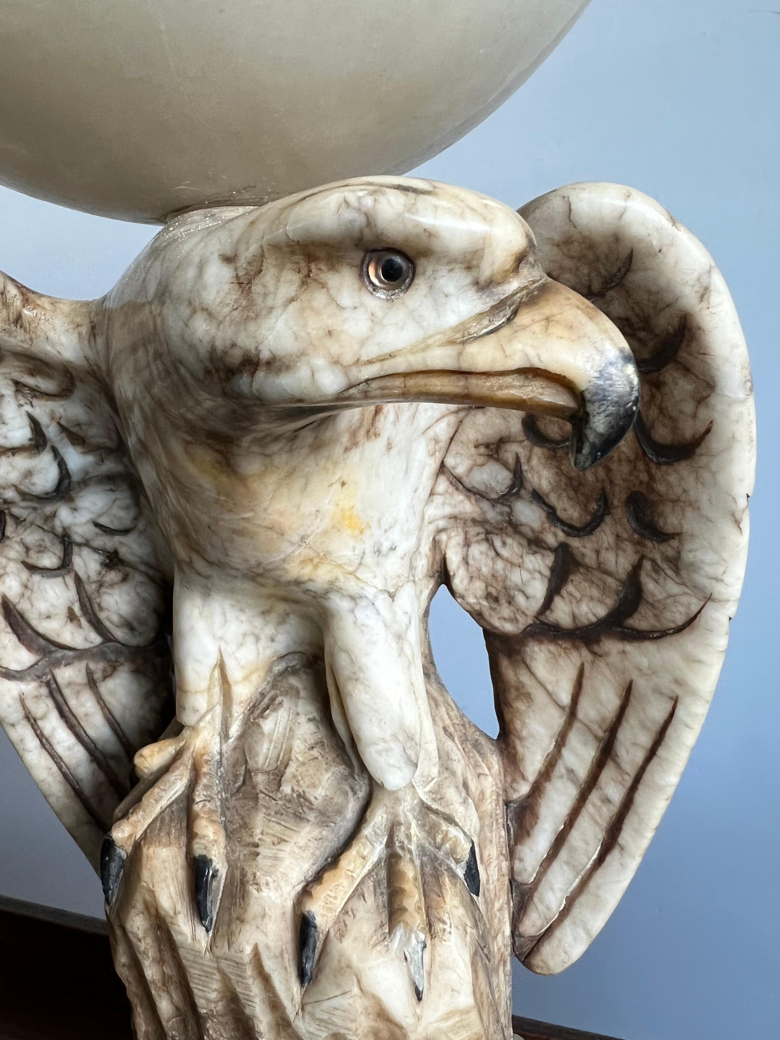 Hand Carved Art Deco Era Marble Eagle & Alabaster Globe Shade Table Lamp, 1920s In Excellent Condition For Sale In Lisse, NL