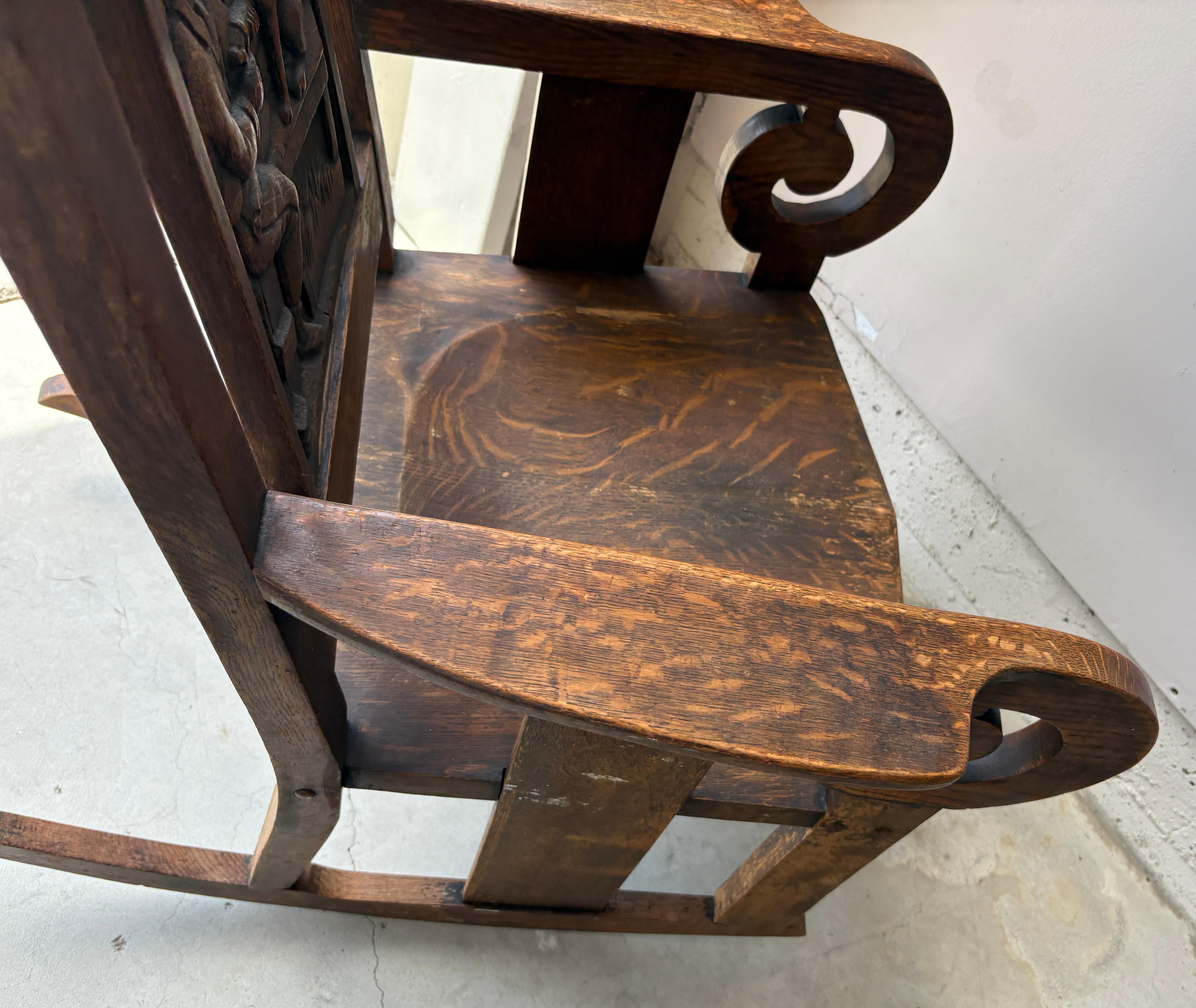 Américain Chaise à bascule pour chiens et vétérinaires, sculptée à la main, Art Carved en vente