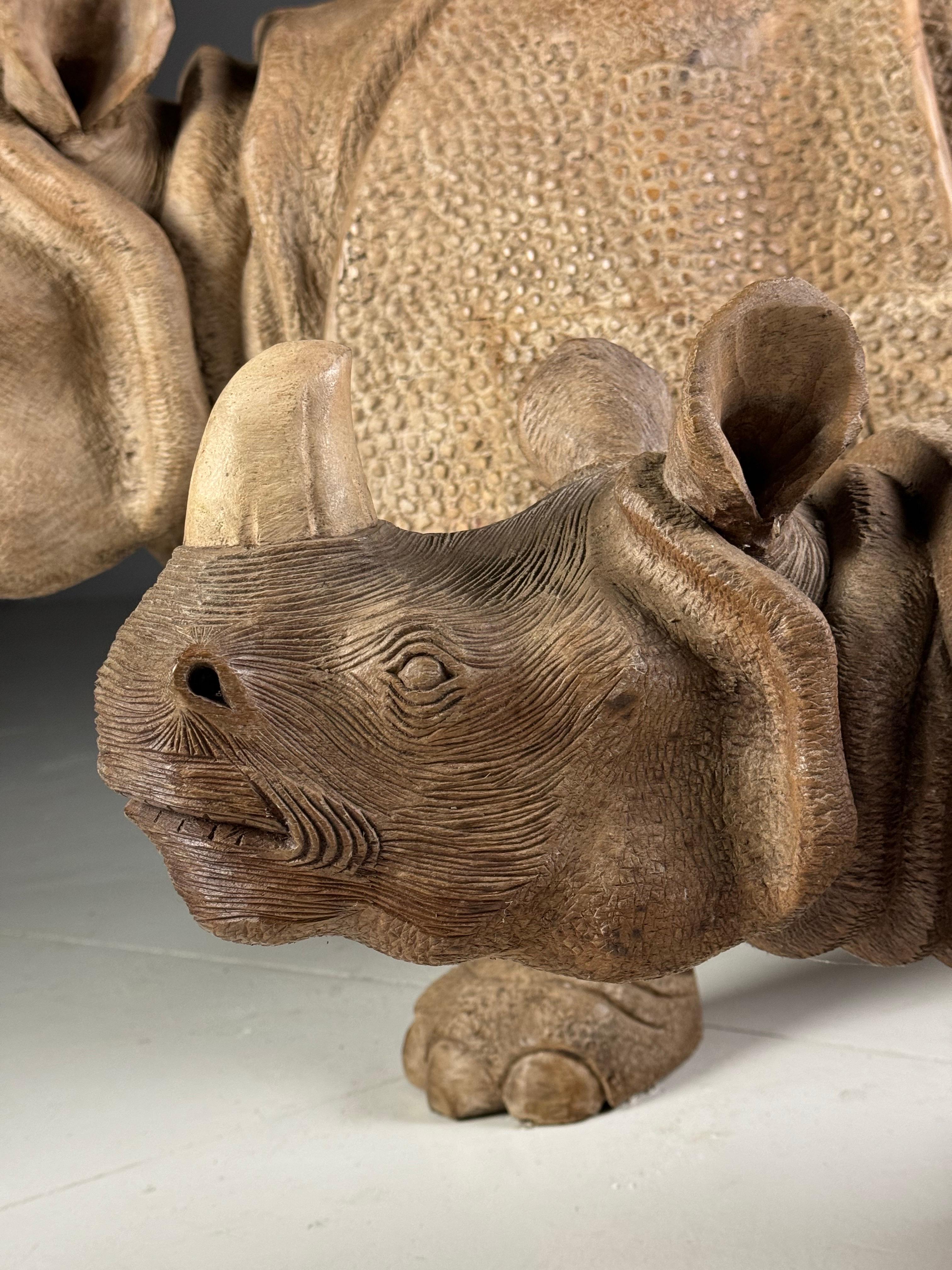 Rinoceronte asiatico intagliato a mano 1960 in vendita 12