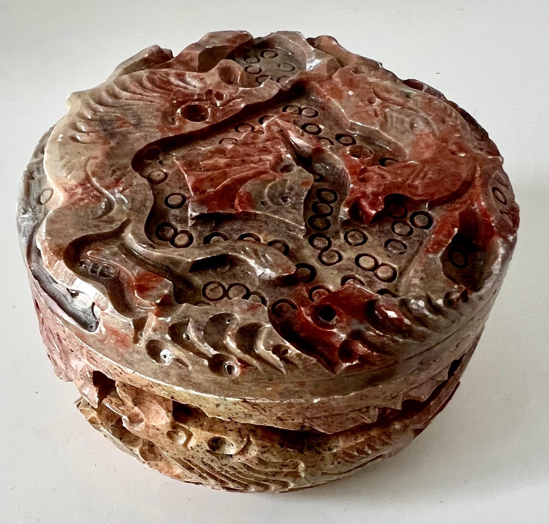 Pierre Boîte à provisions asiatique sculptée à la main avec couvercle en vente