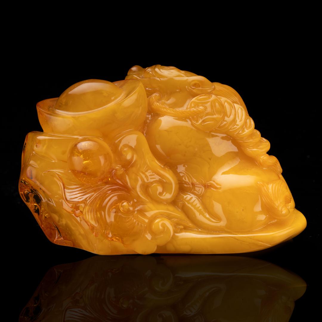 Contemporary Hand-Carved Baltic Amber Dragon // 245 Grams For Sale