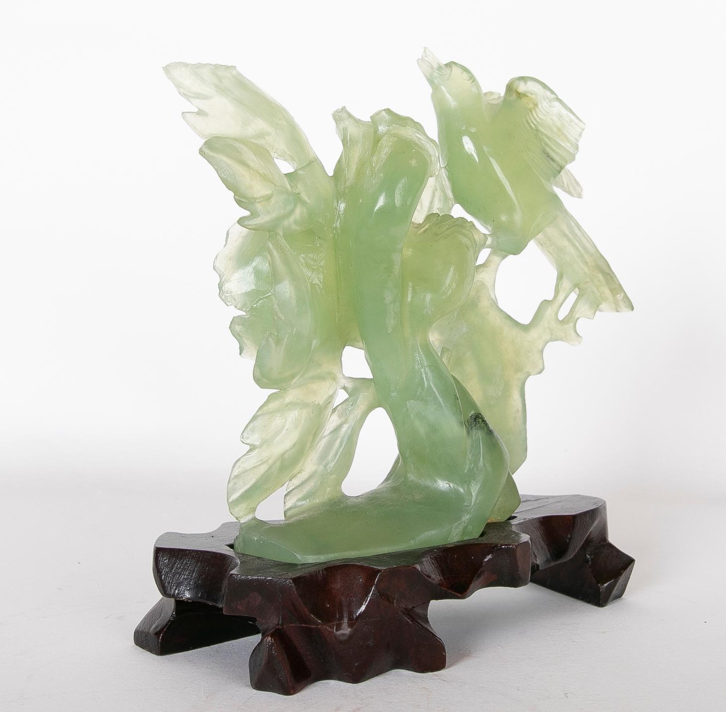 20th Century Hand-Carved Bird Jadeite Sculpture with Flowers and Wooden Base For Sale