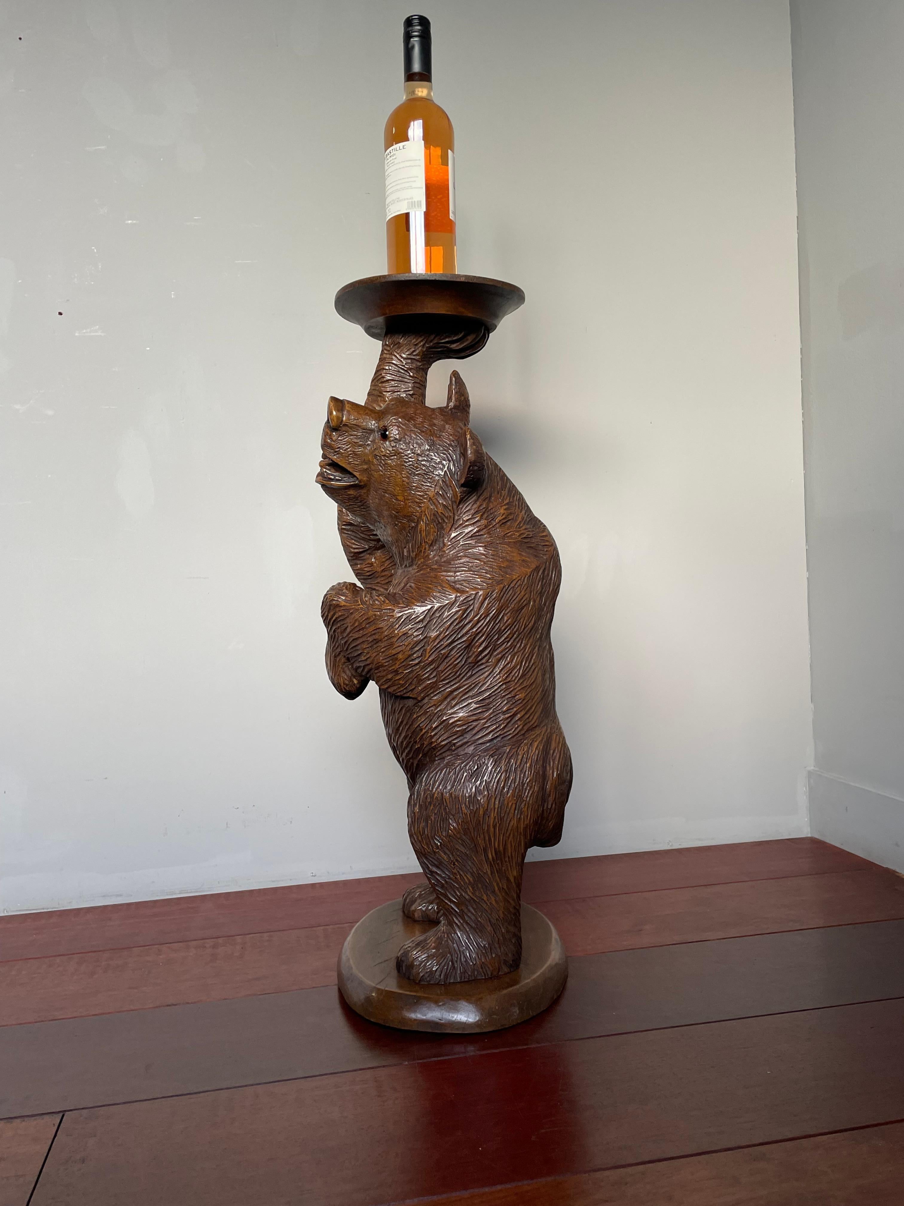 Hand Carved Black Forest Bear Sculpture Serving Table / Bottle Display Stand In Excellent Condition In Lisse, NL