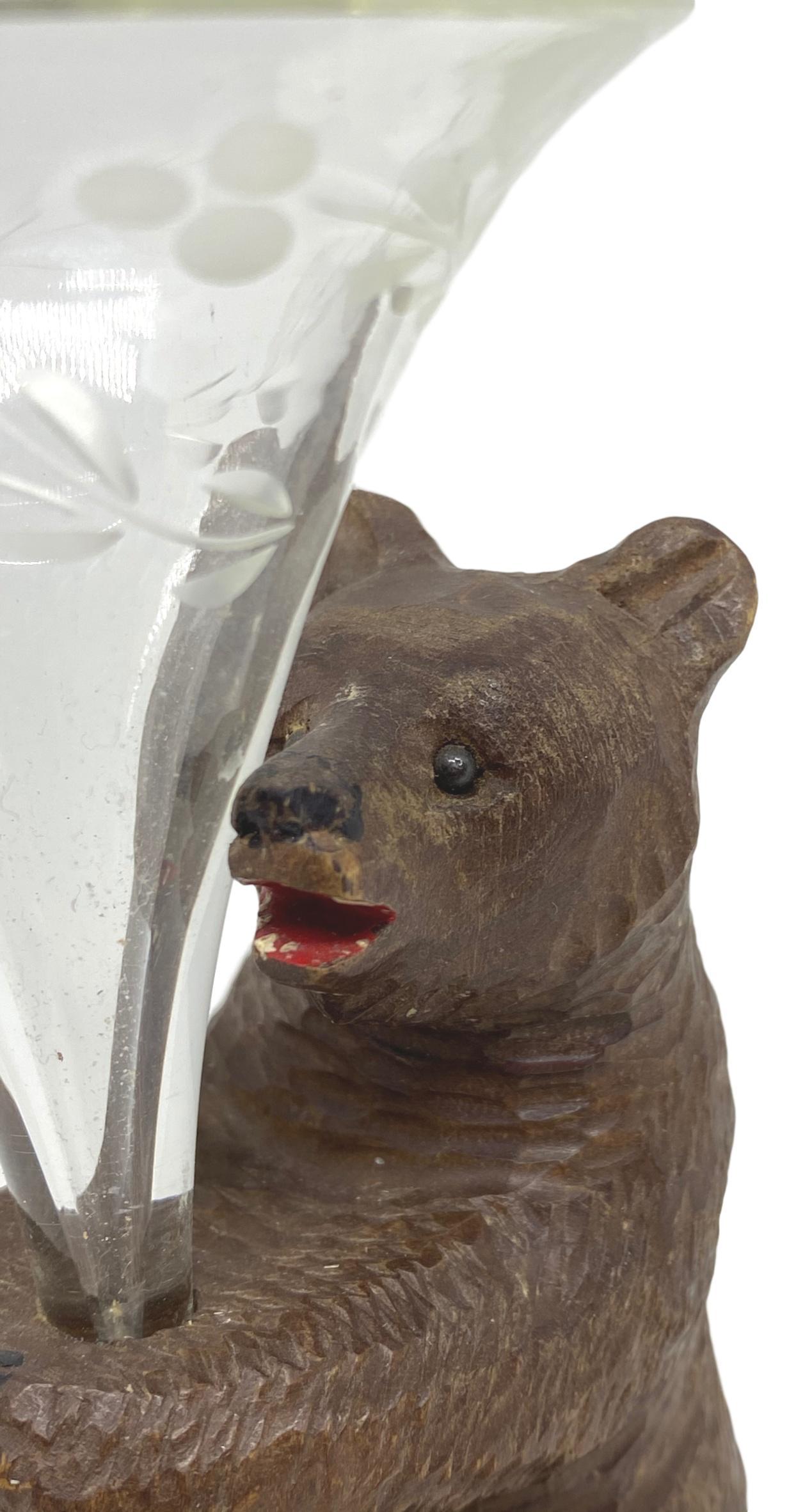 Hand Carved Black Forest Brienz Wooden Bear with an Engraved Glass Vase or Flute For Sale 3