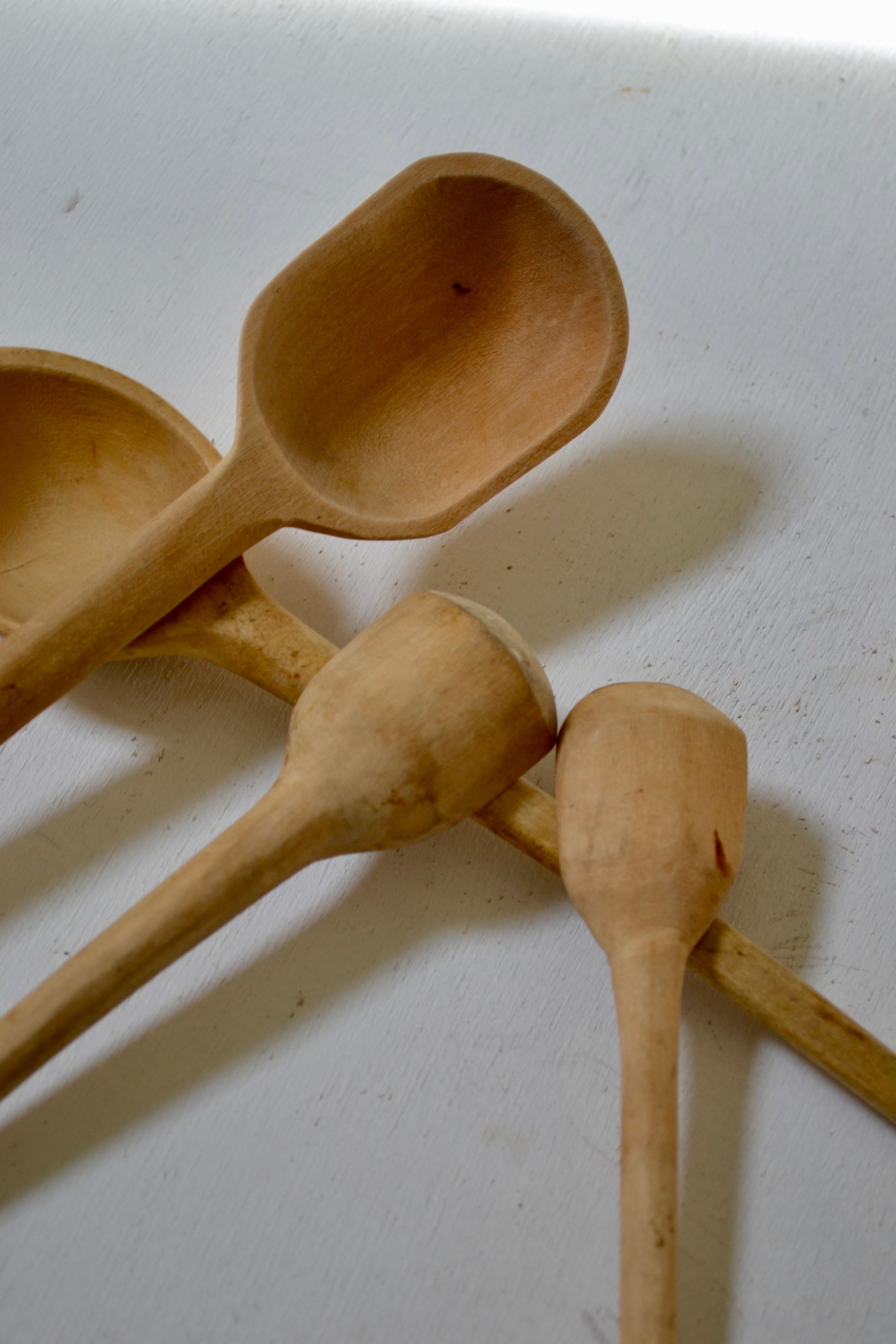 Handgeschnitztes Servierbesteck aus Buchsbaumholz - Frankreich - Anfang des 20. Jahrhunderts. im Angebot 5