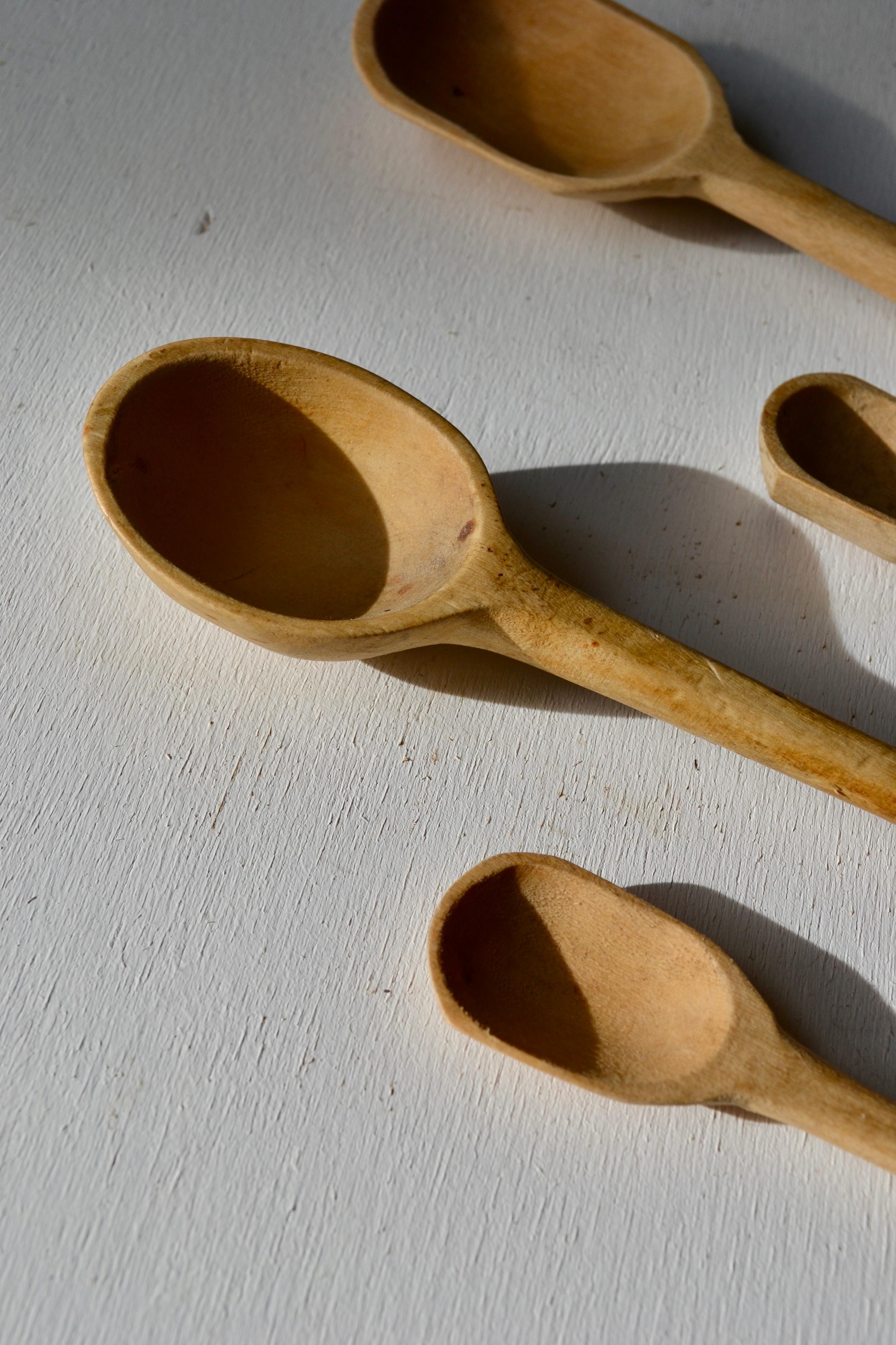 Handgeschnitztes Servierbesteck aus Buchsbaumholz - Frankreich - Anfang des 20. Jahrhunderts. im Angebot 4