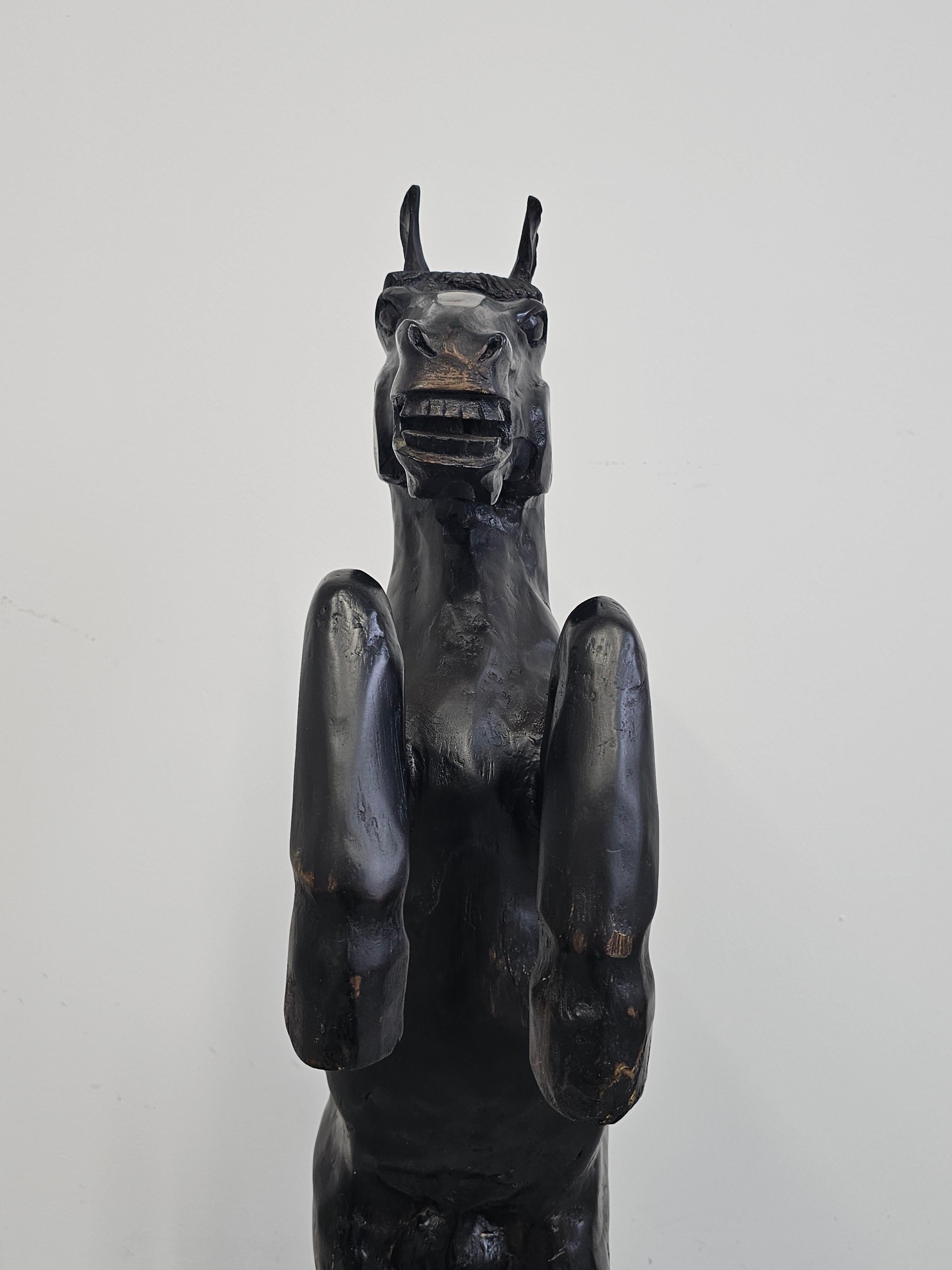Hand-carved Brutalist Black Horse Sculpture done in ebonized wood, Italy 1970s In Good Condition For Sale In Beograd, RS
