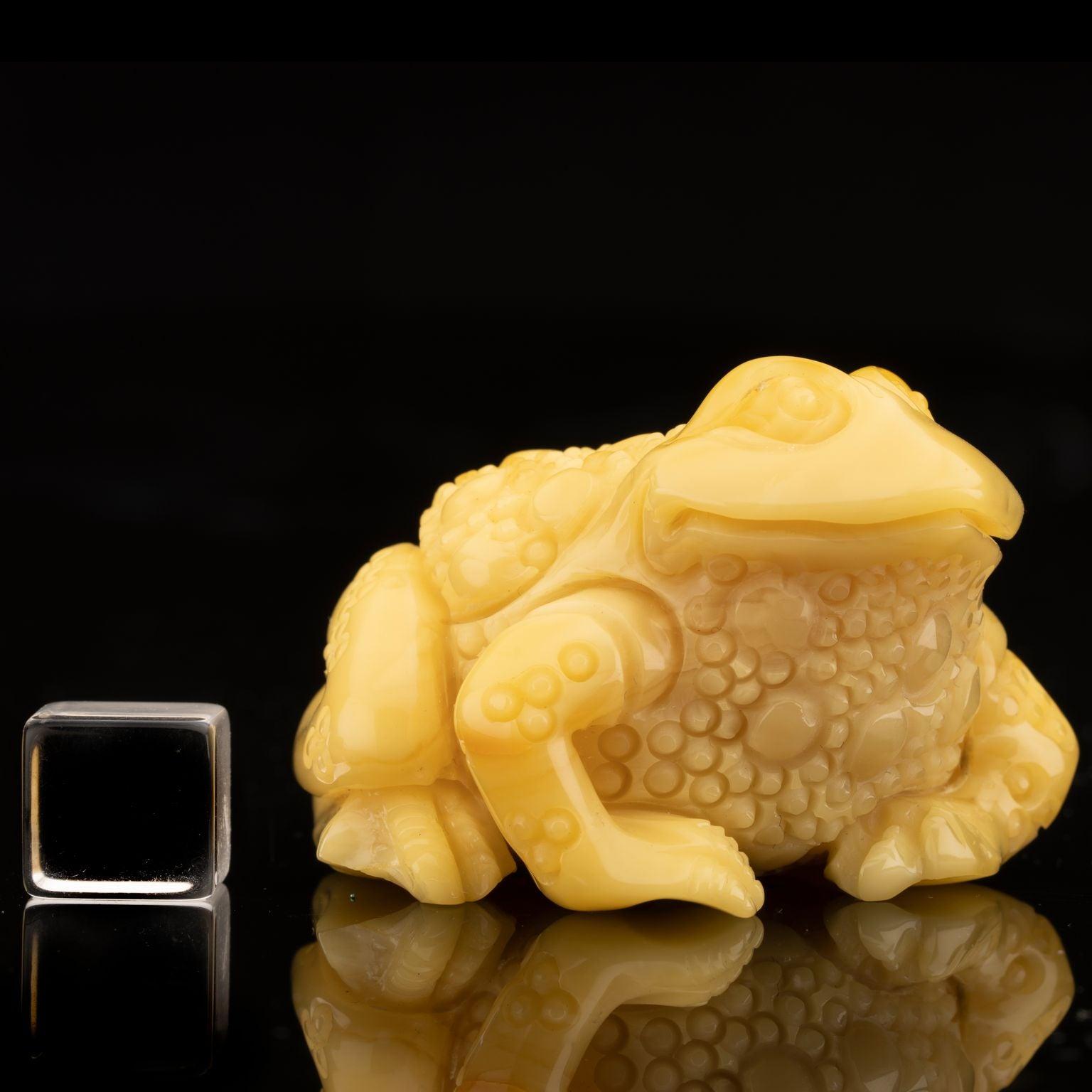 Other Hand-Carved Butterscotch Amber Frog // 39.15 Grams For Sale