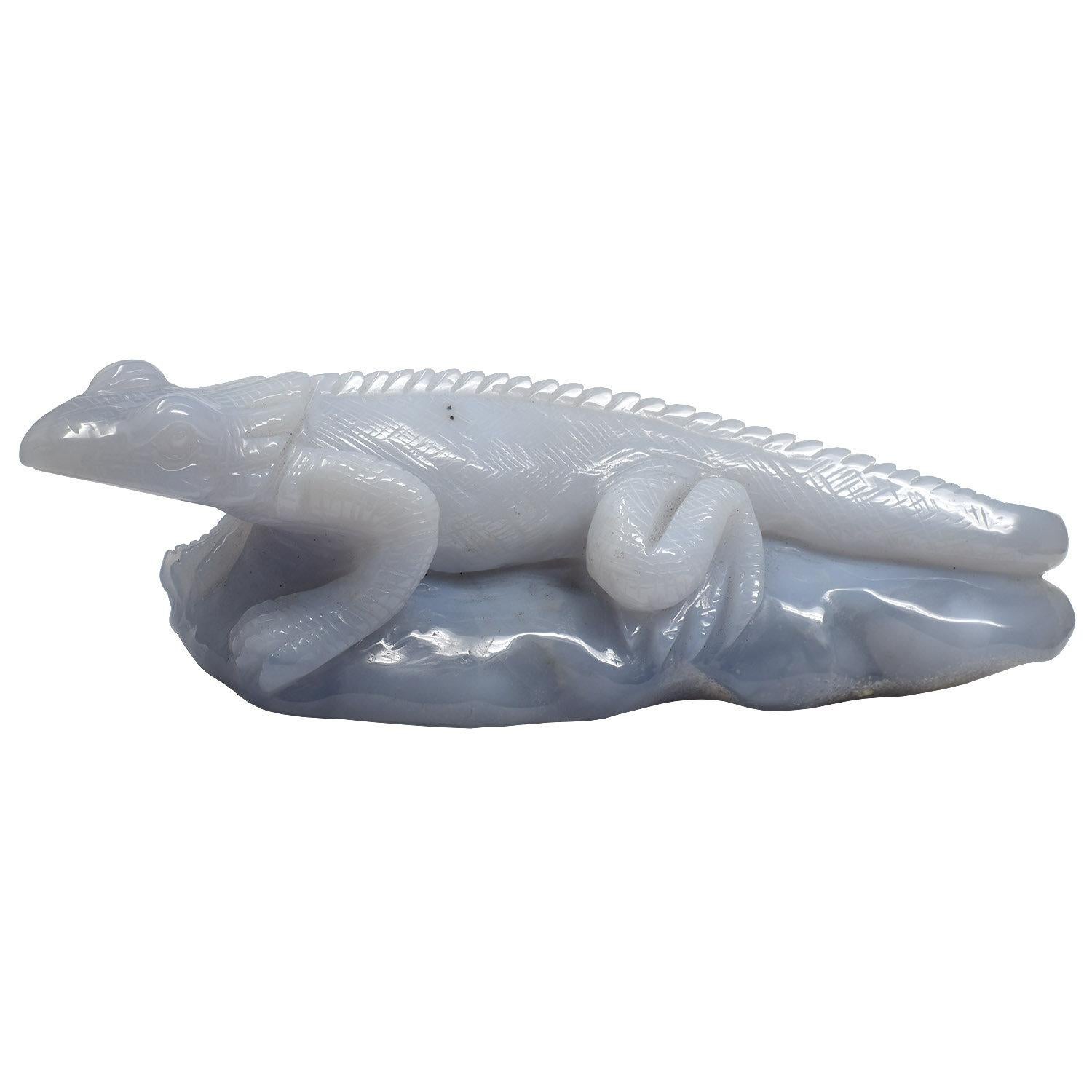 Mexican Hand Carved Chalcedony Lizard Mineral Specimen For Sale