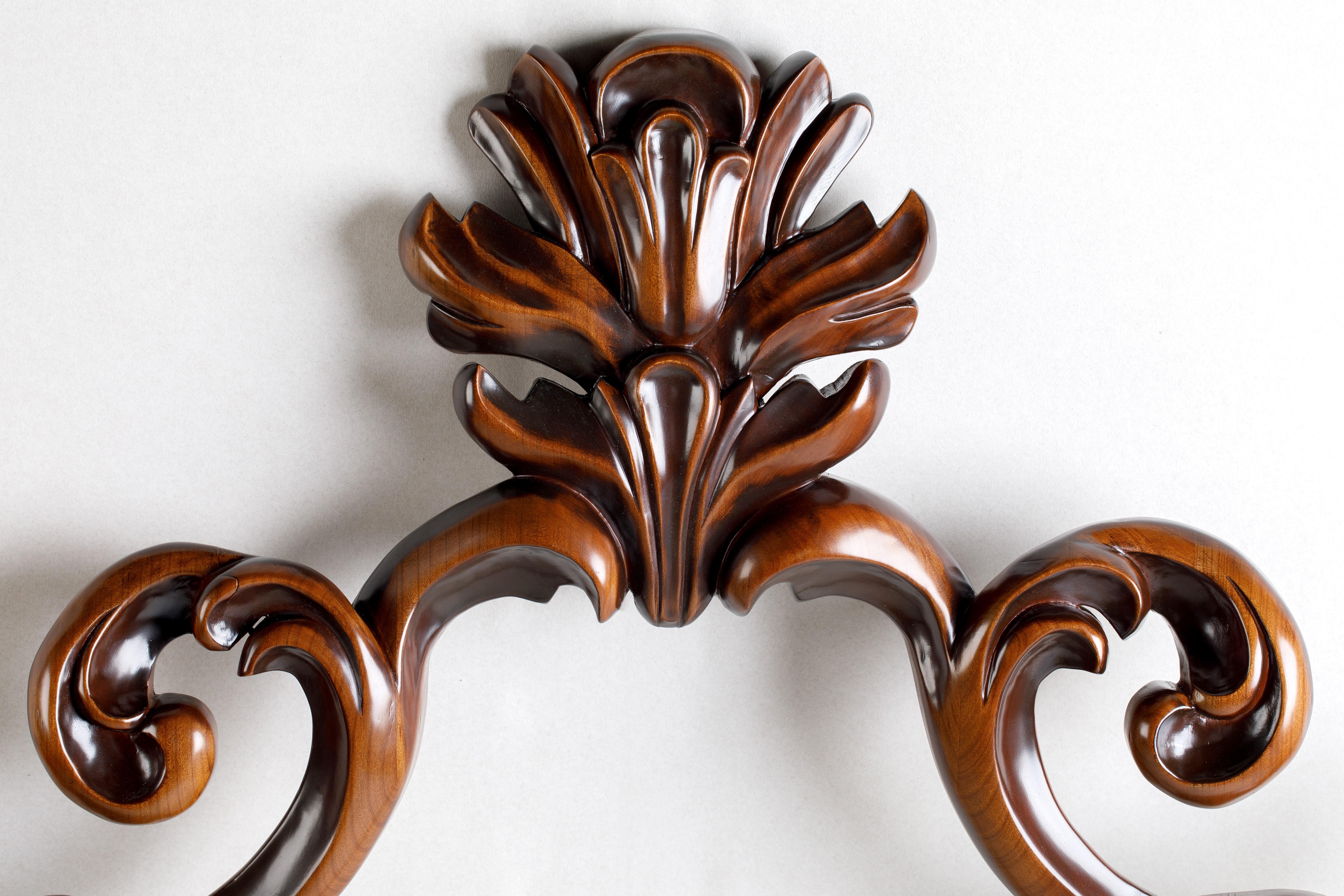 Hand Carved Cherry Wood Style Carved Mirror In New Condition For Sale In Naperville, IL