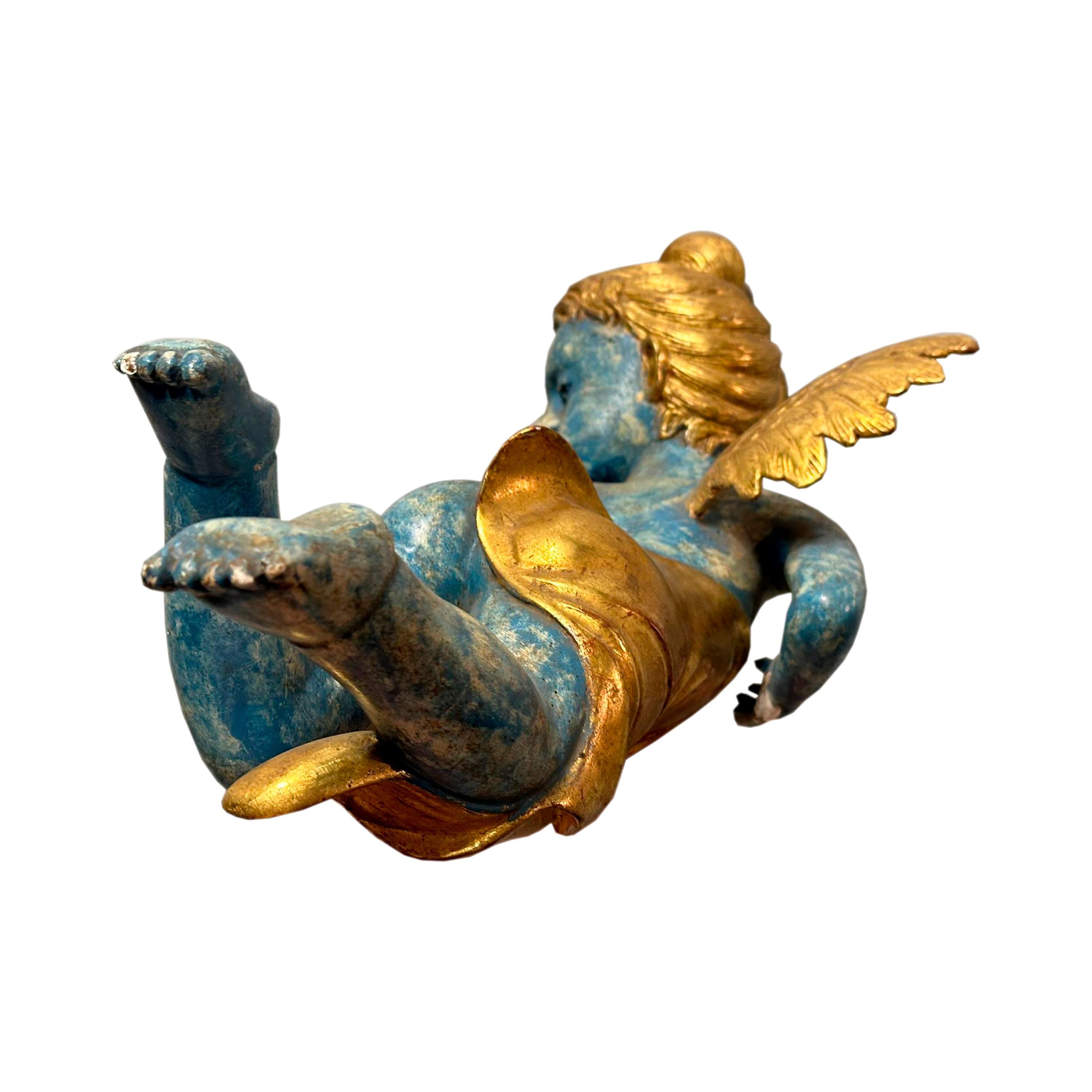 Hand-carved Cherub Sculptures and Polychrome and Gold Leaf. Italy, 19th century For Sale 7